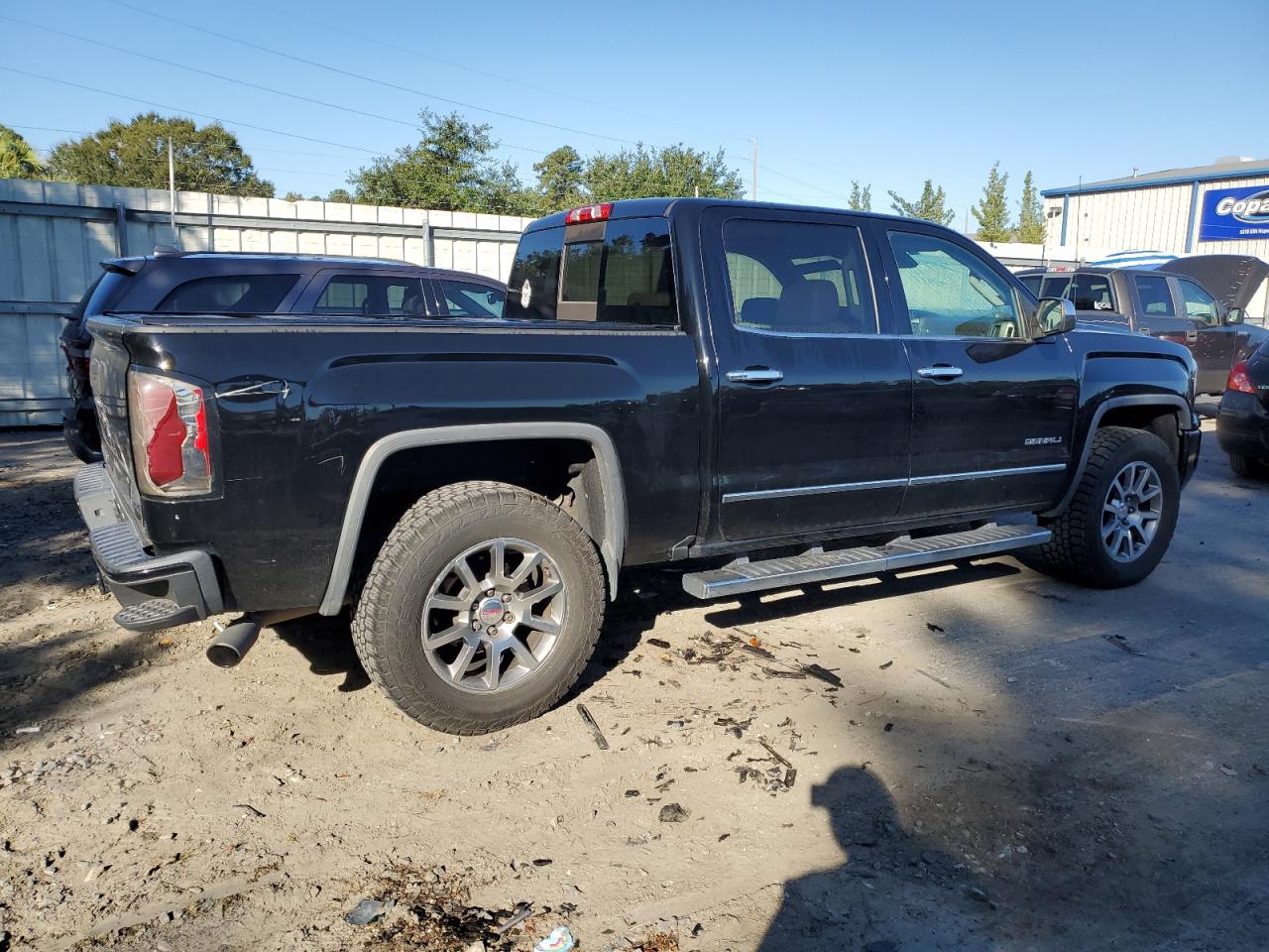 Photo 2 VIN: 3GTU2PEJ1HG184586 - GMC SIERRA 