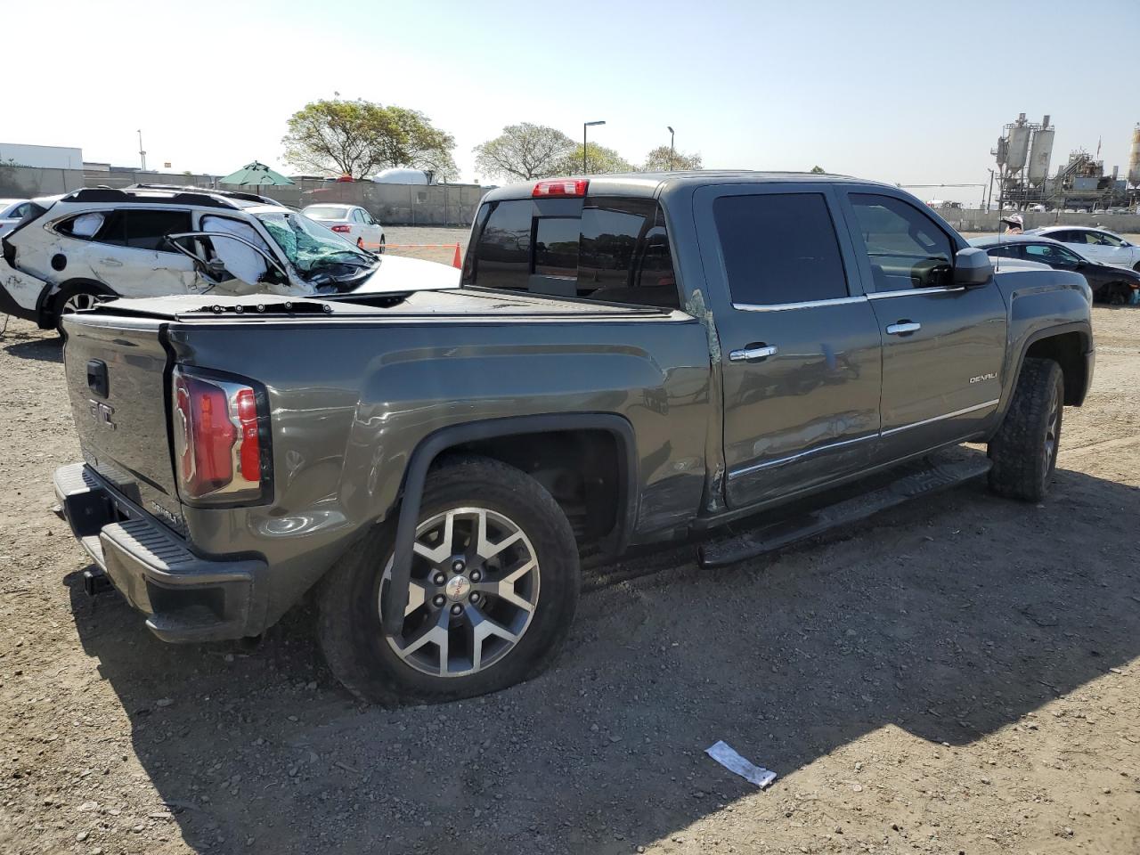 Photo 2 VIN: 3GTU2PEJ2HG197198 - GMC SIERRA 