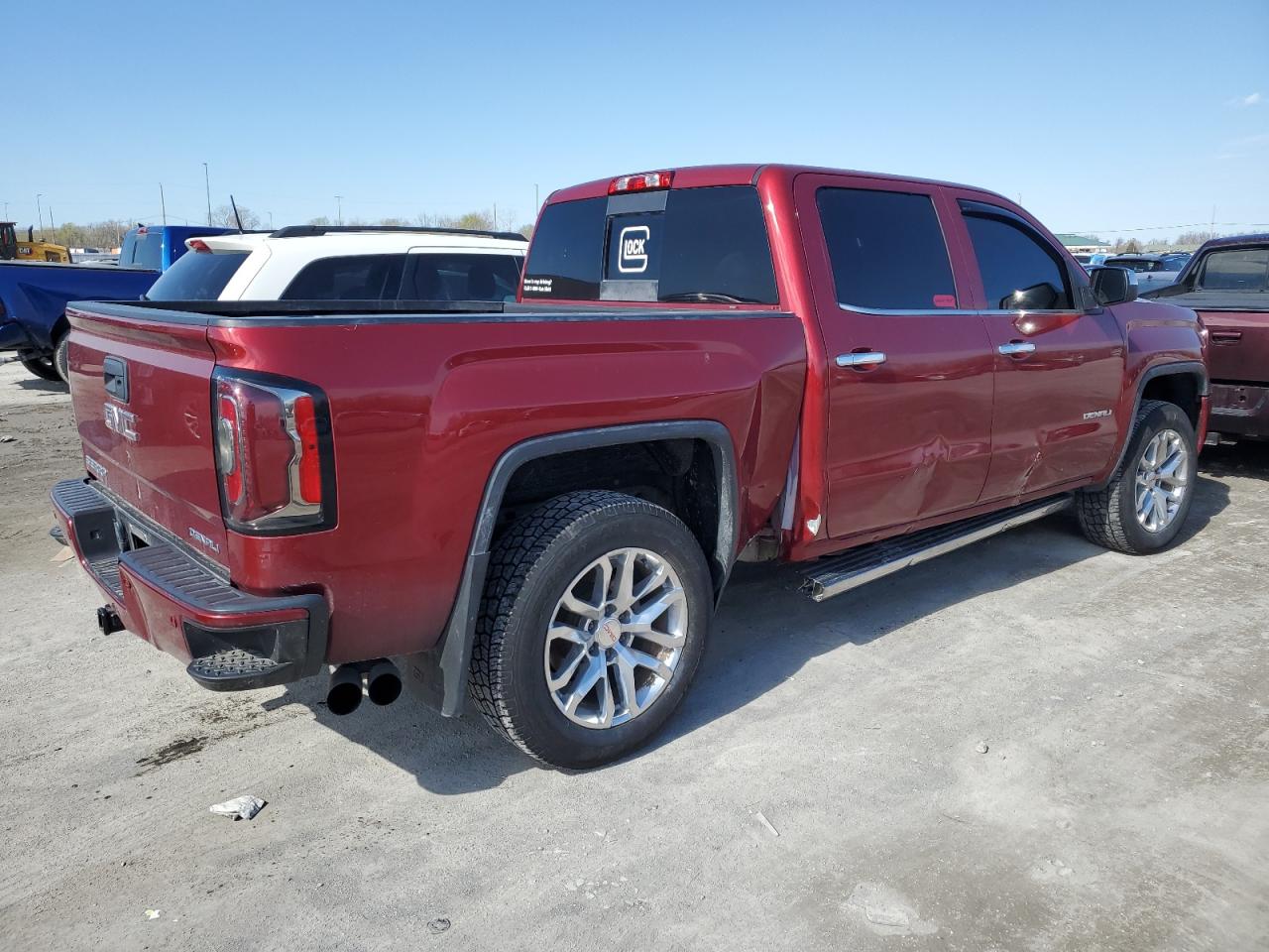 Photo 2 VIN: 3GTU2PEJ3JG268169 - GMC SIERRA 