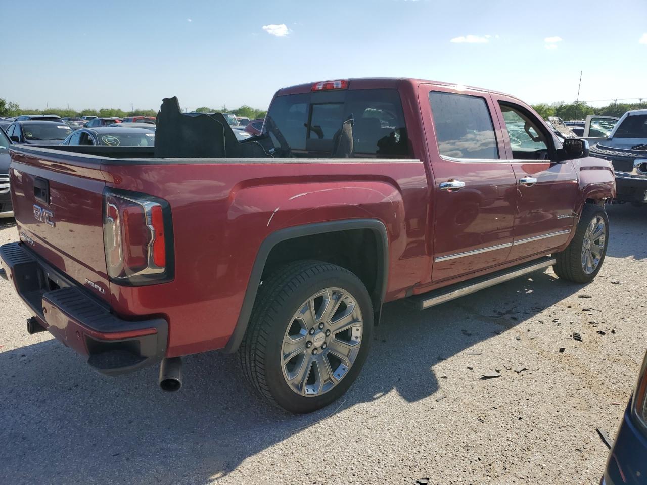 Photo 2 VIN: 3GTU2PEJ3JG497614 - GMC SIERRA 