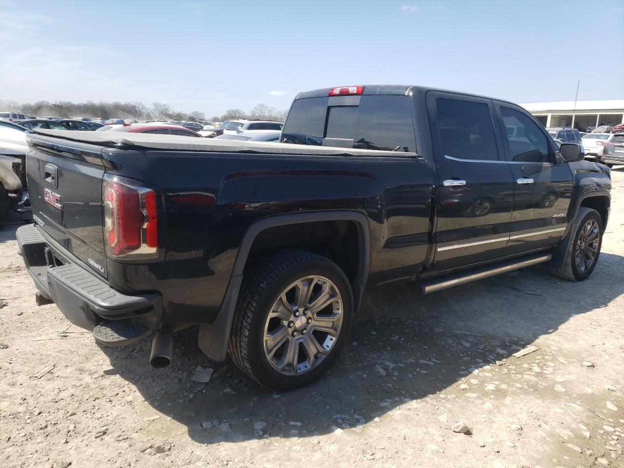 Photo 2 VIN: 3GTU2PEJ4GG377264 - GMC SIERRA 