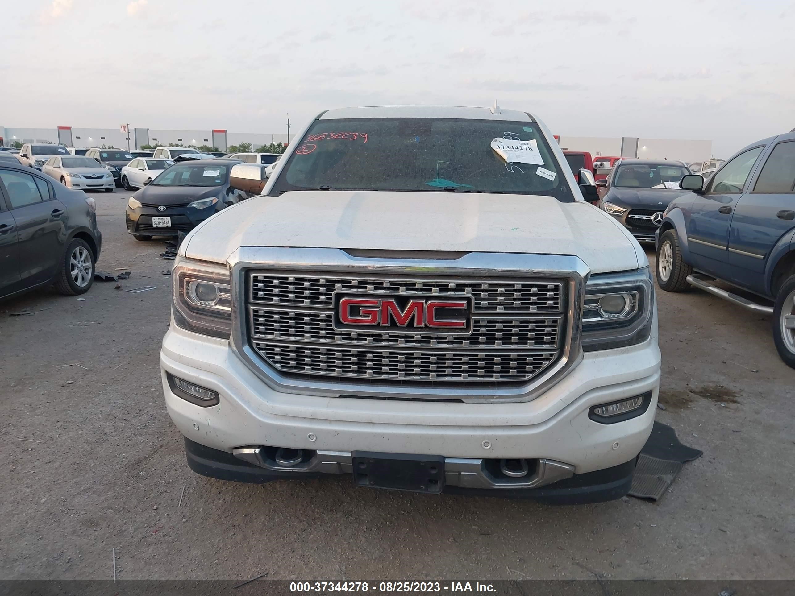 Photo 11 VIN: 3GTU2PEJ7JG333301 - GMC SIERRA K15 