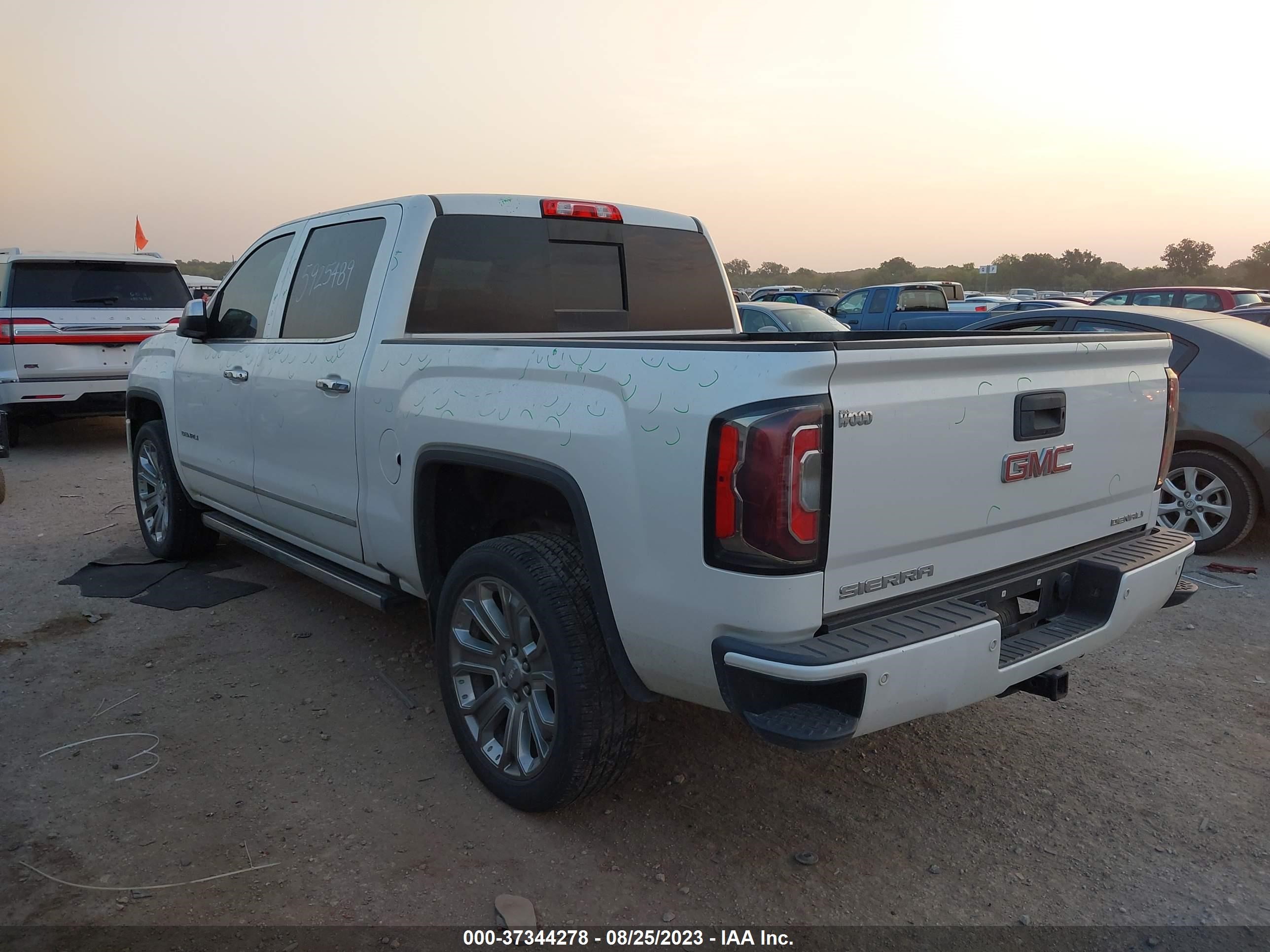 Photo 2 VIN: 3GTU2PEJ7JG333301 - GMC SIERRA K15 