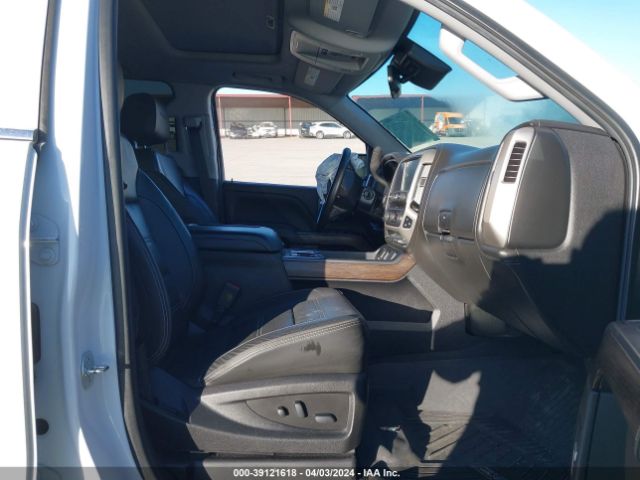 Photo 4 VIN: 3GTU2PEJ8JG578981 - GMC SIERRA 1500 