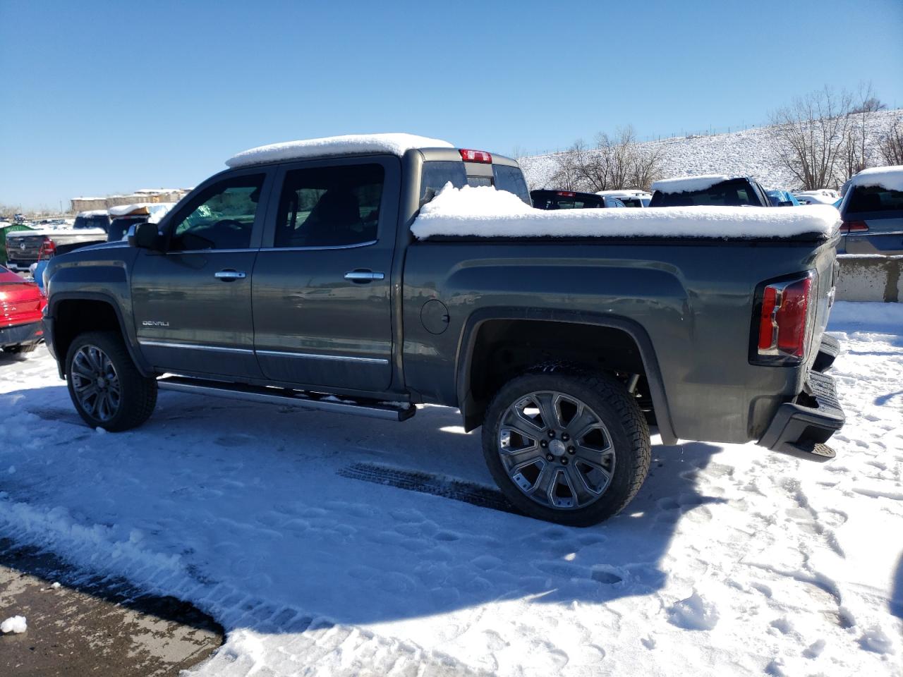 Photo 1 VIN: 3GTU2PEJ9JG500628 - GMC SIERRA 