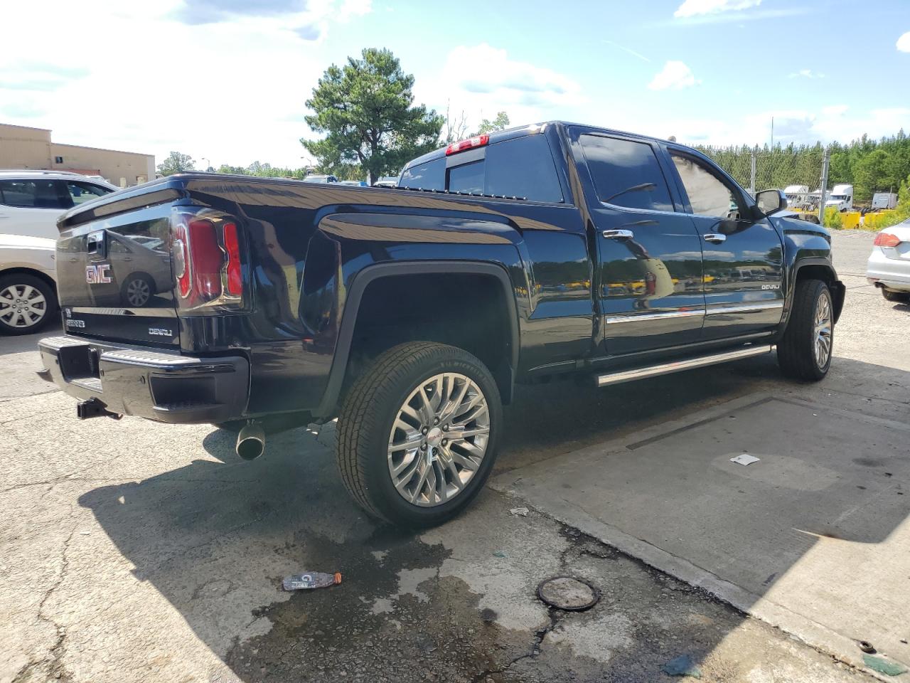 Photo 2 VIN: 3GTU2PEJXHG106372 - GMC SIERRA 