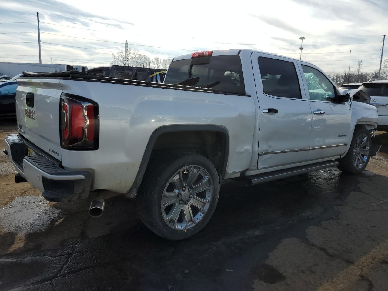 Photo 2 VIN: 3GTU2PEJXHG111586 - GMC SIERRA 