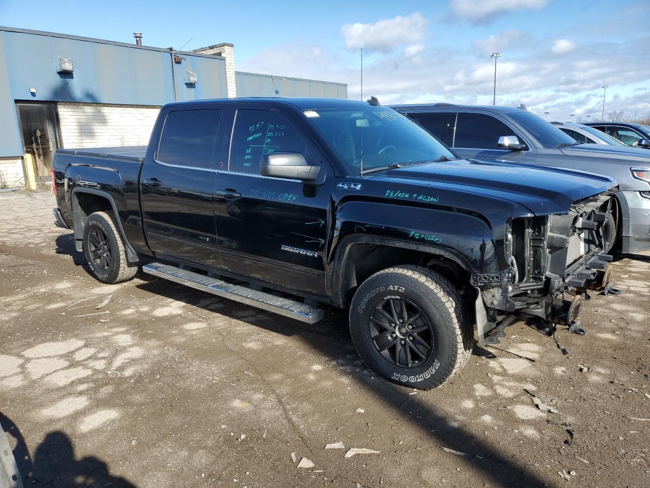 Photo 3 VIN: 3GTU2UEC0EG427820 - GMC SIERRA 