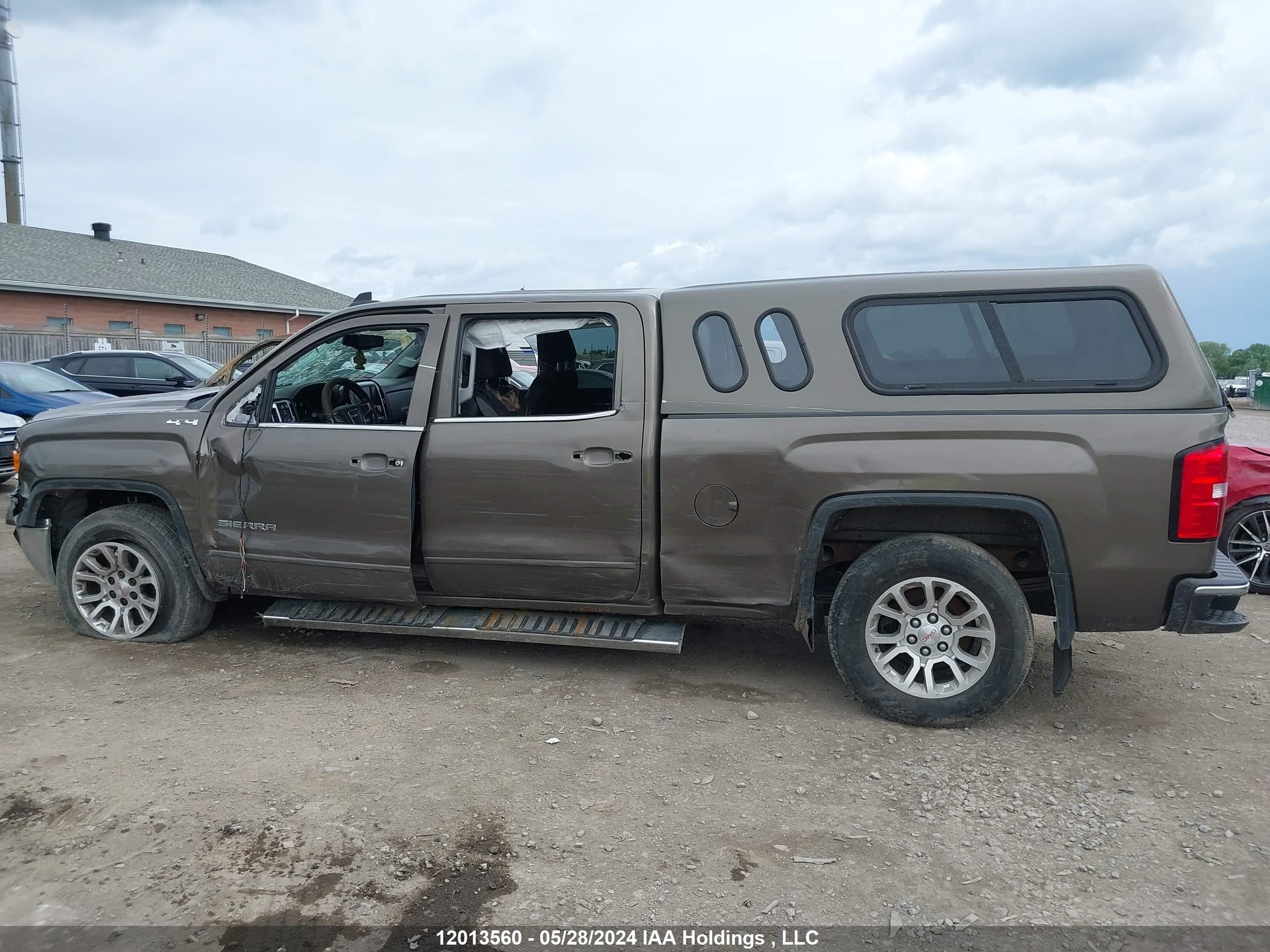 Photo 12 VIN: 3GTU2UEC0FG111786 - GMC SIERRA 