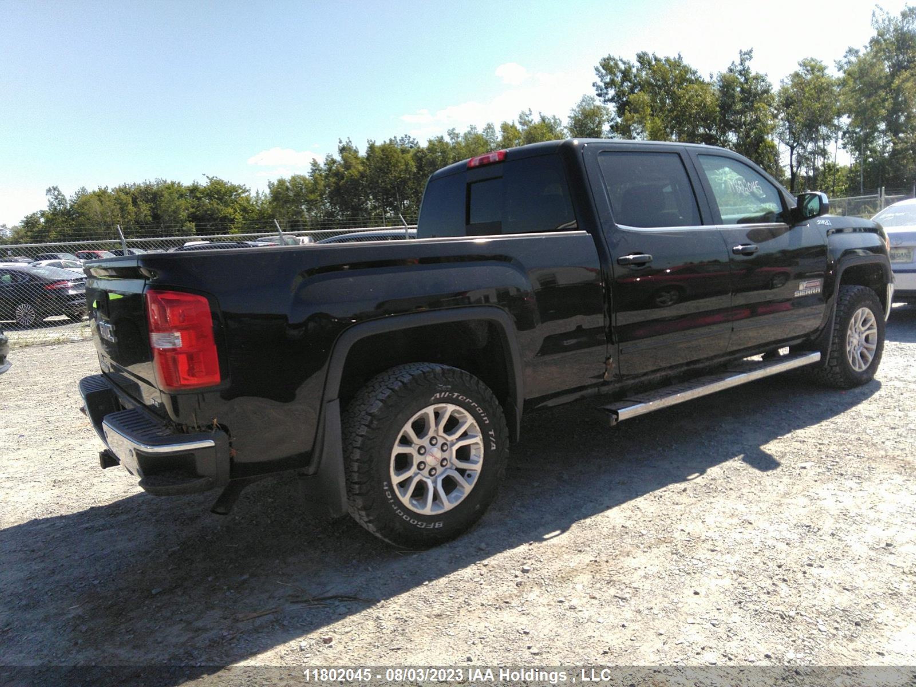 Photo 3 VIN: 3GTU2UEC3FG435881 - GMC SIERRA 