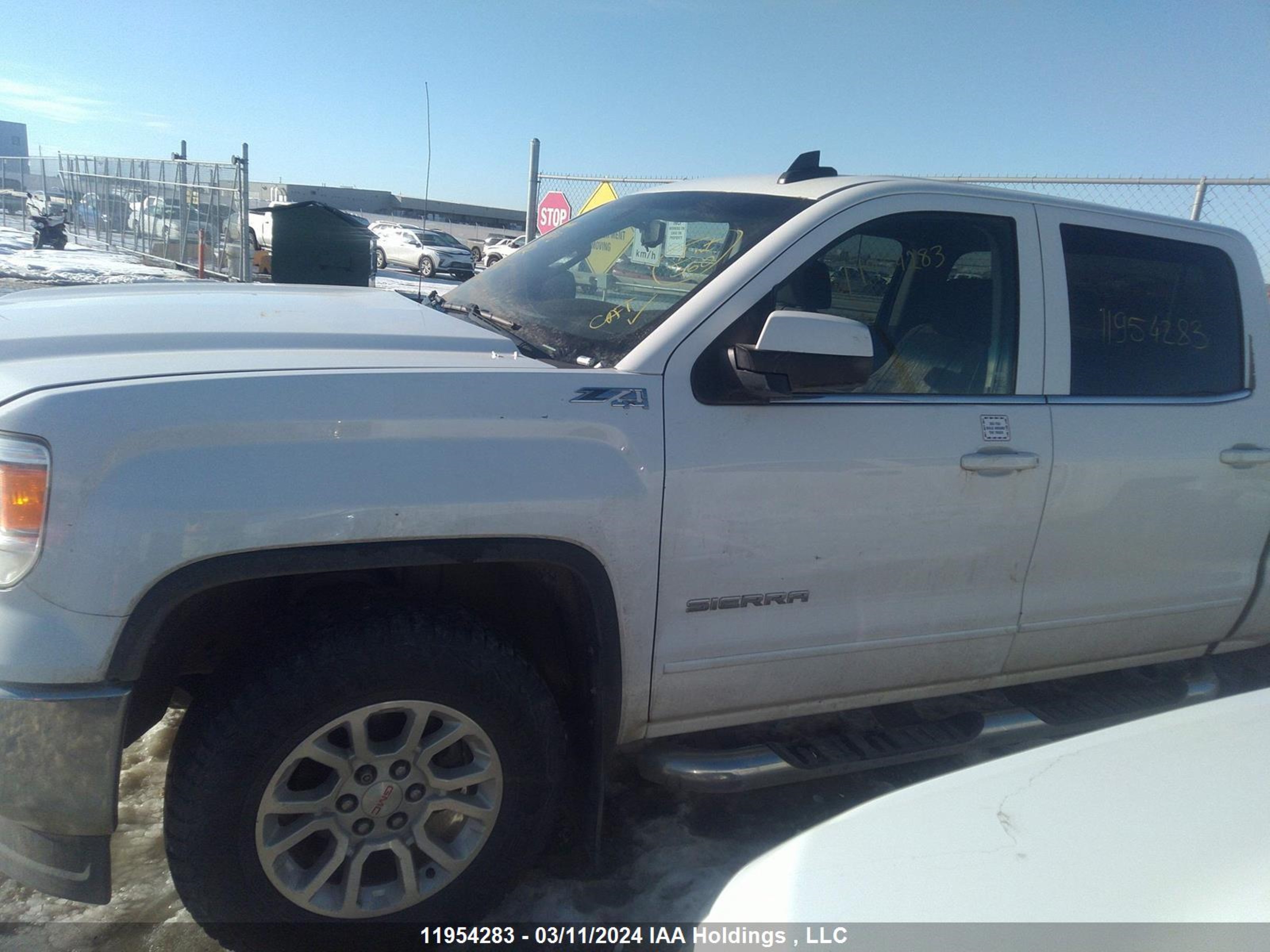 Photo 13 VIN: 3GTU2UEC4FG326362 - GMC SIERRA 