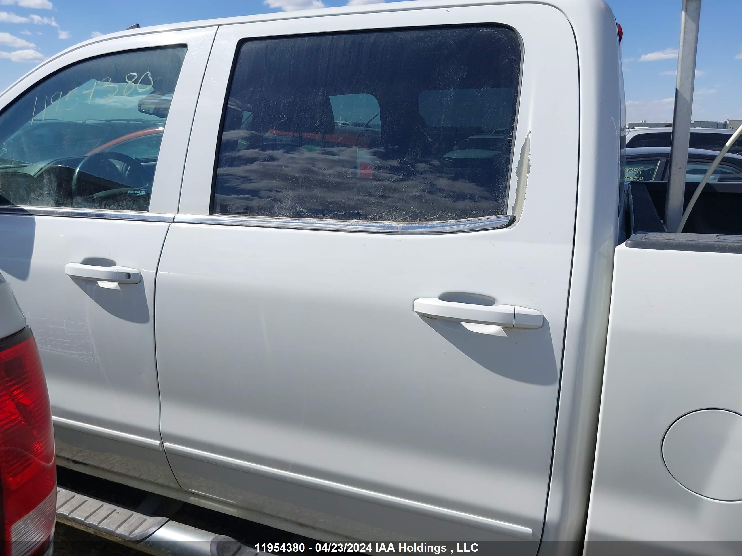 Photo 14 VIN: 3GTU2UEC6FG327013 - GMC SIERRA 