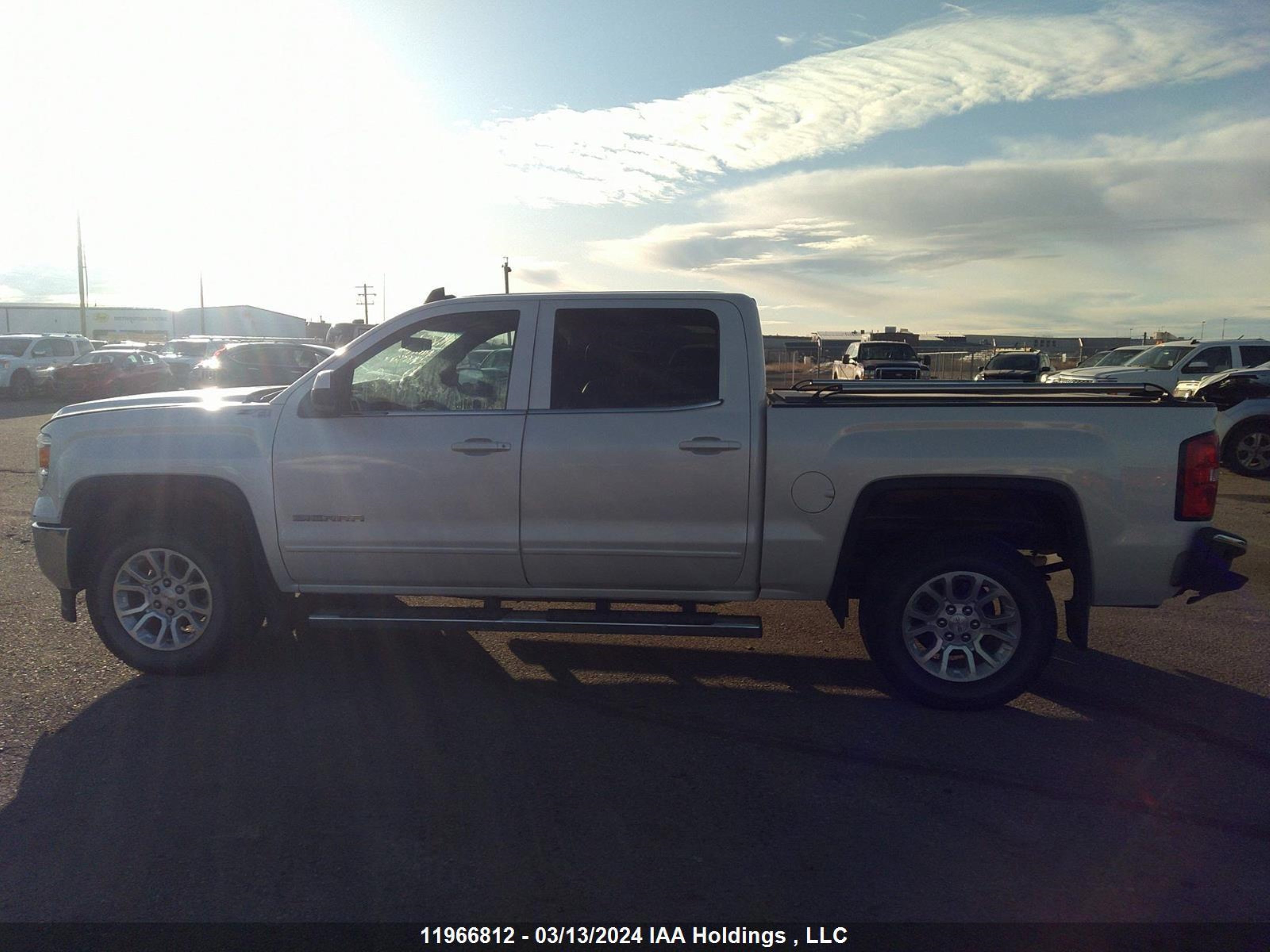 Photo 13 VIN: 3GTU2UEC7FG295852 - GMC SIERRA 