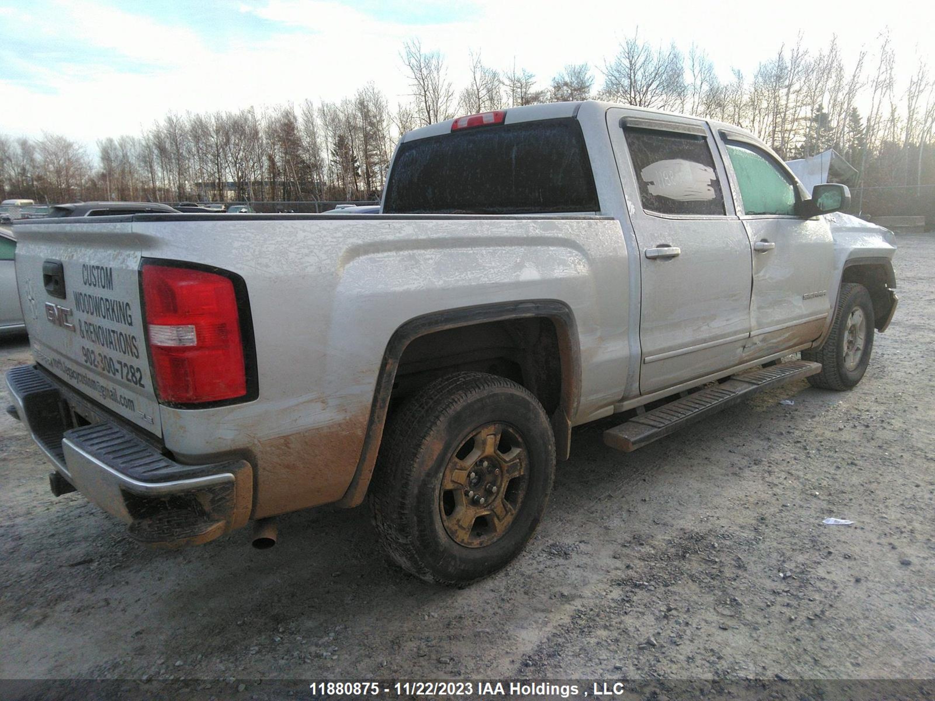 Photo 3 VIN: 3GTU2UEC7FG352664 - GMC SIERRA 