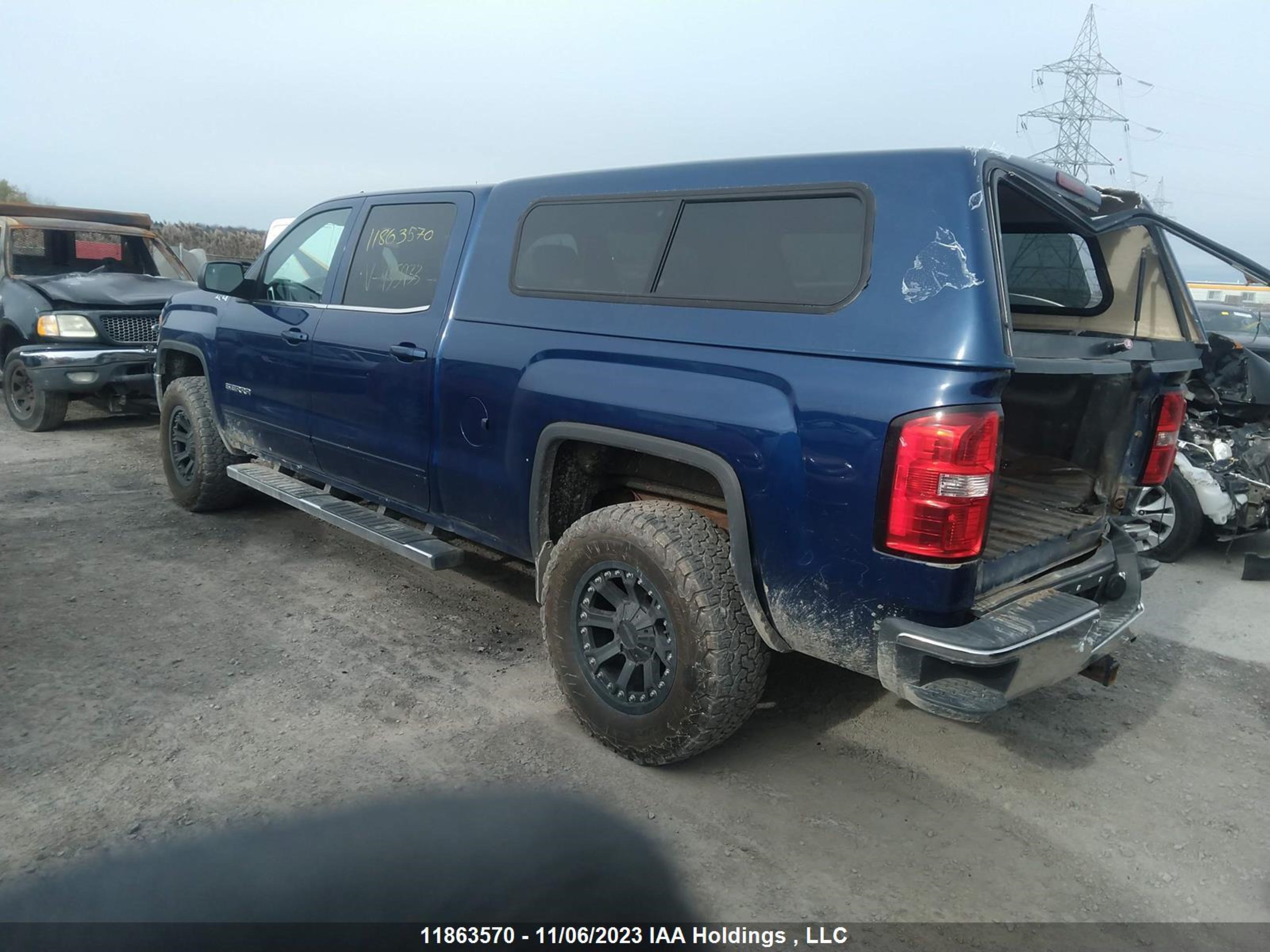 Photo 2 VIN: 3GTU2UEC9EG435933 - GMC SIERRA 