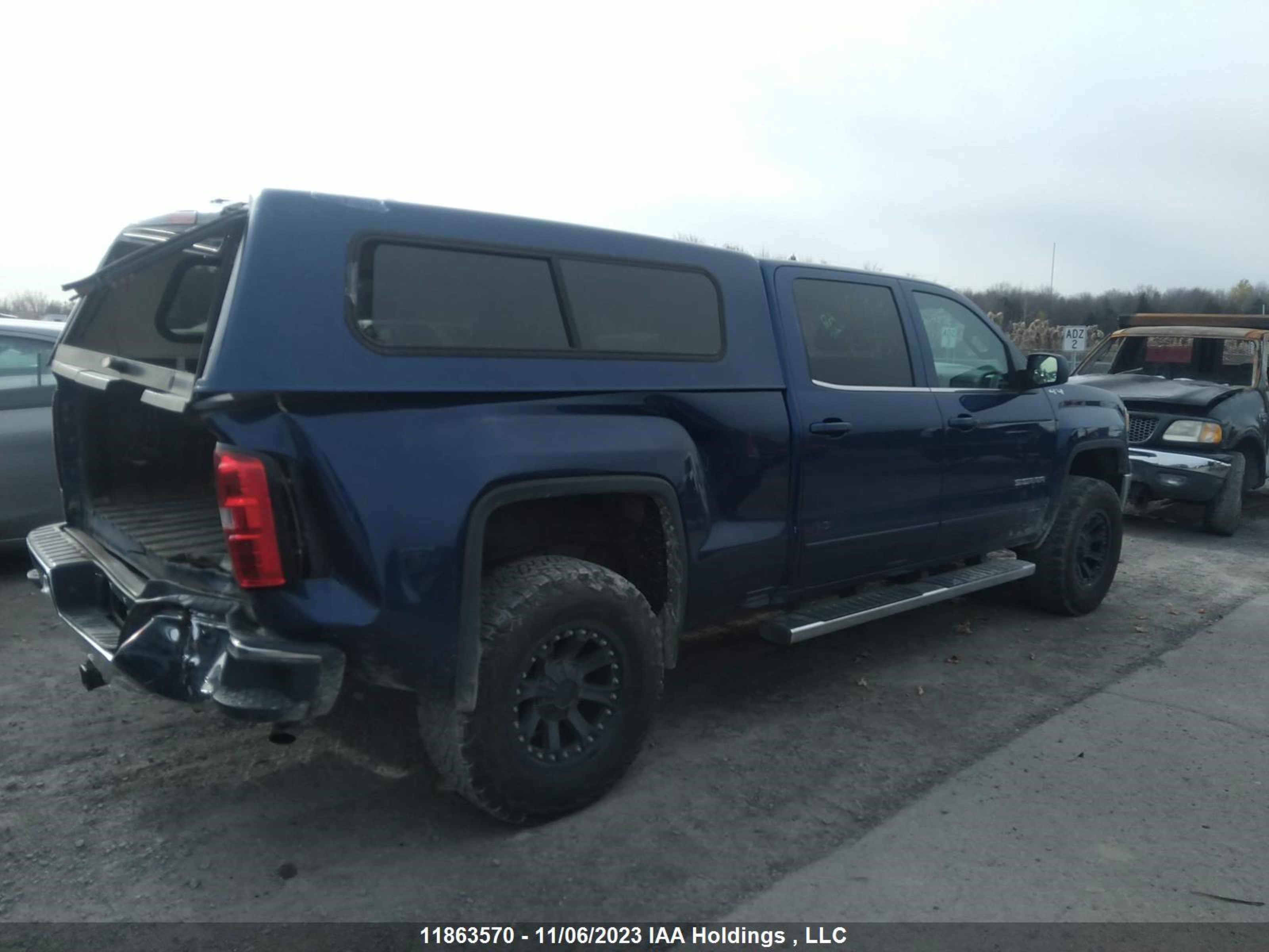 Photo 3 VIN: 3GTU2UEC9EG435933 - GMC SIERRA 