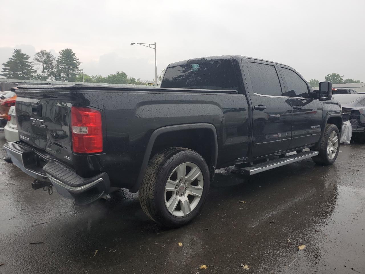 Photo 2 VIN: 3GTU2UECXFG350021 - GMC SIERRA 