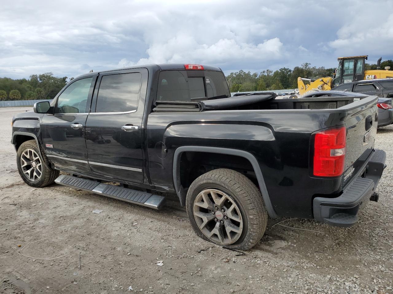 Photo 1 VIN: 3GTU2VEC1FG140414 - GMC SIERRA 