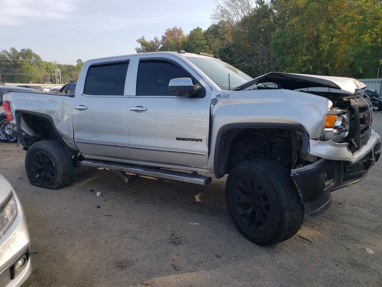 Photo 3 VIN: 3GTU2VEC6EG357696 - GMC SIERRA 