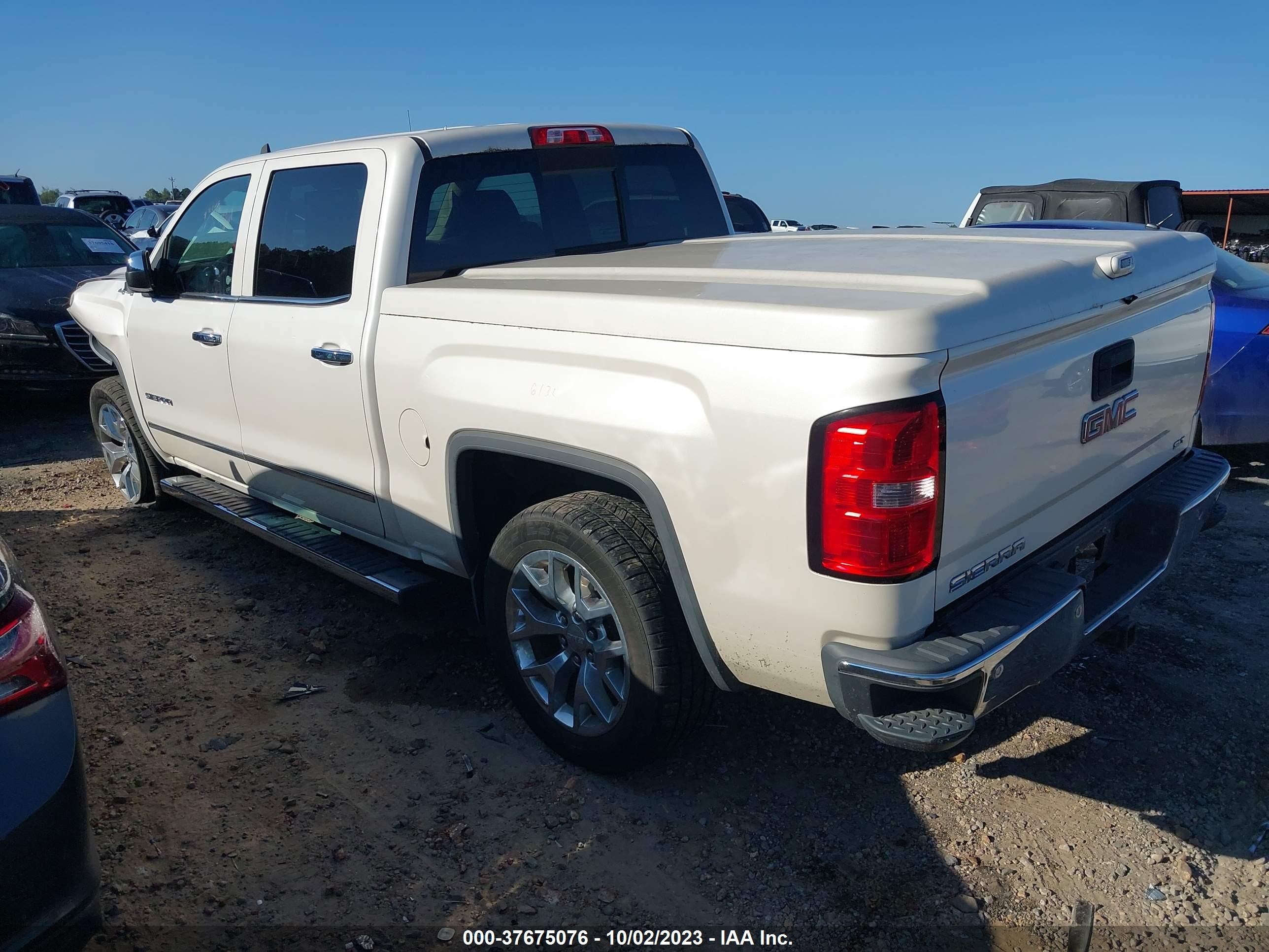 Photo 2 VIN: 3GTU2VEC6FG133796 - GMC SIERRA 