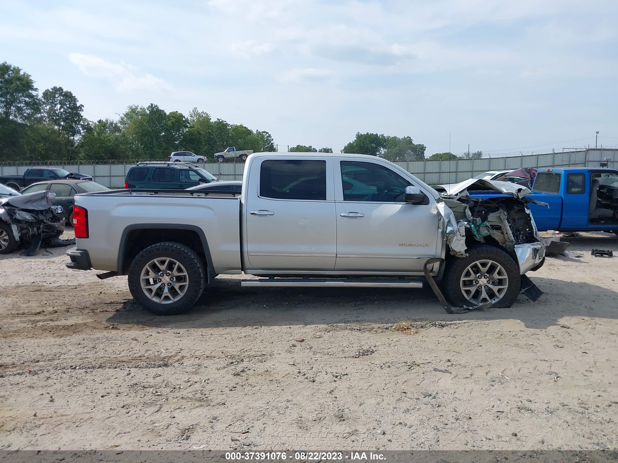 Photo 12 VIN: 3GTU2VEC8FG478652 - GMC SIERRA 