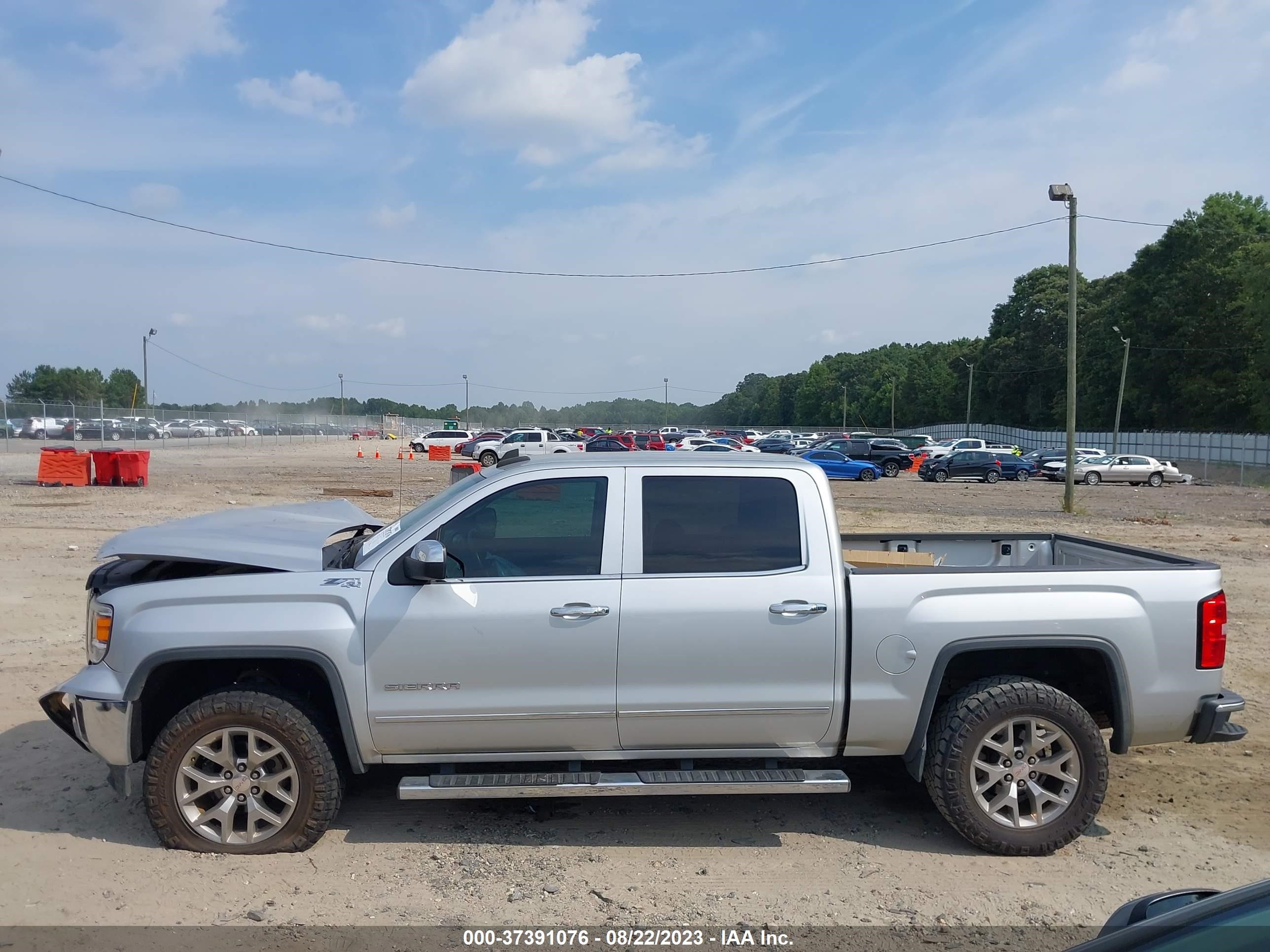 Photo 13 VIN: 3GTU2VEC8FG478652 - GMC SIERRA 