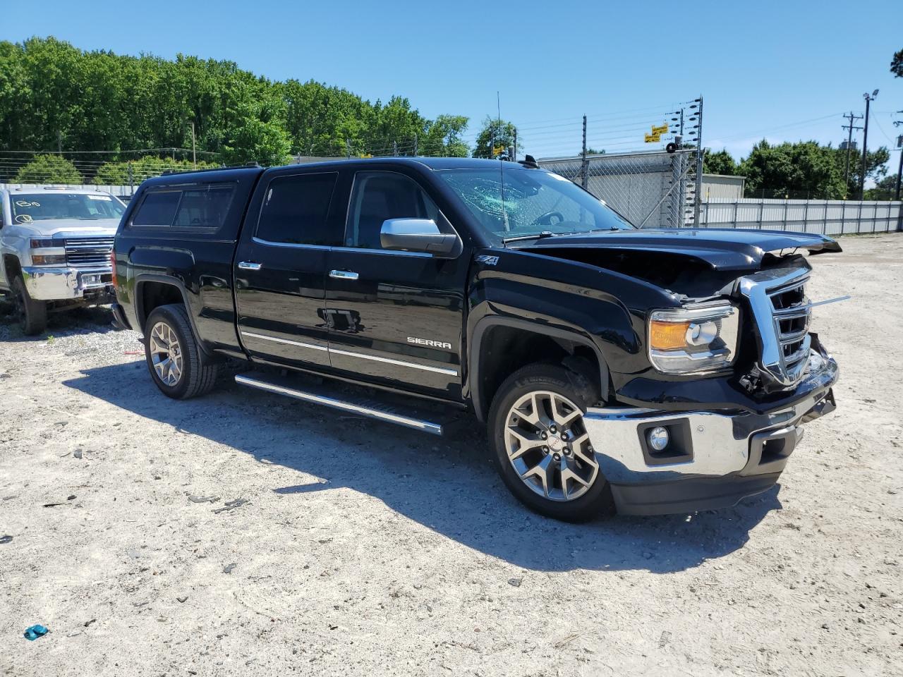 Photo 3 VIN: 3GTU2VEC9FG317145 - GMC SIERRA 