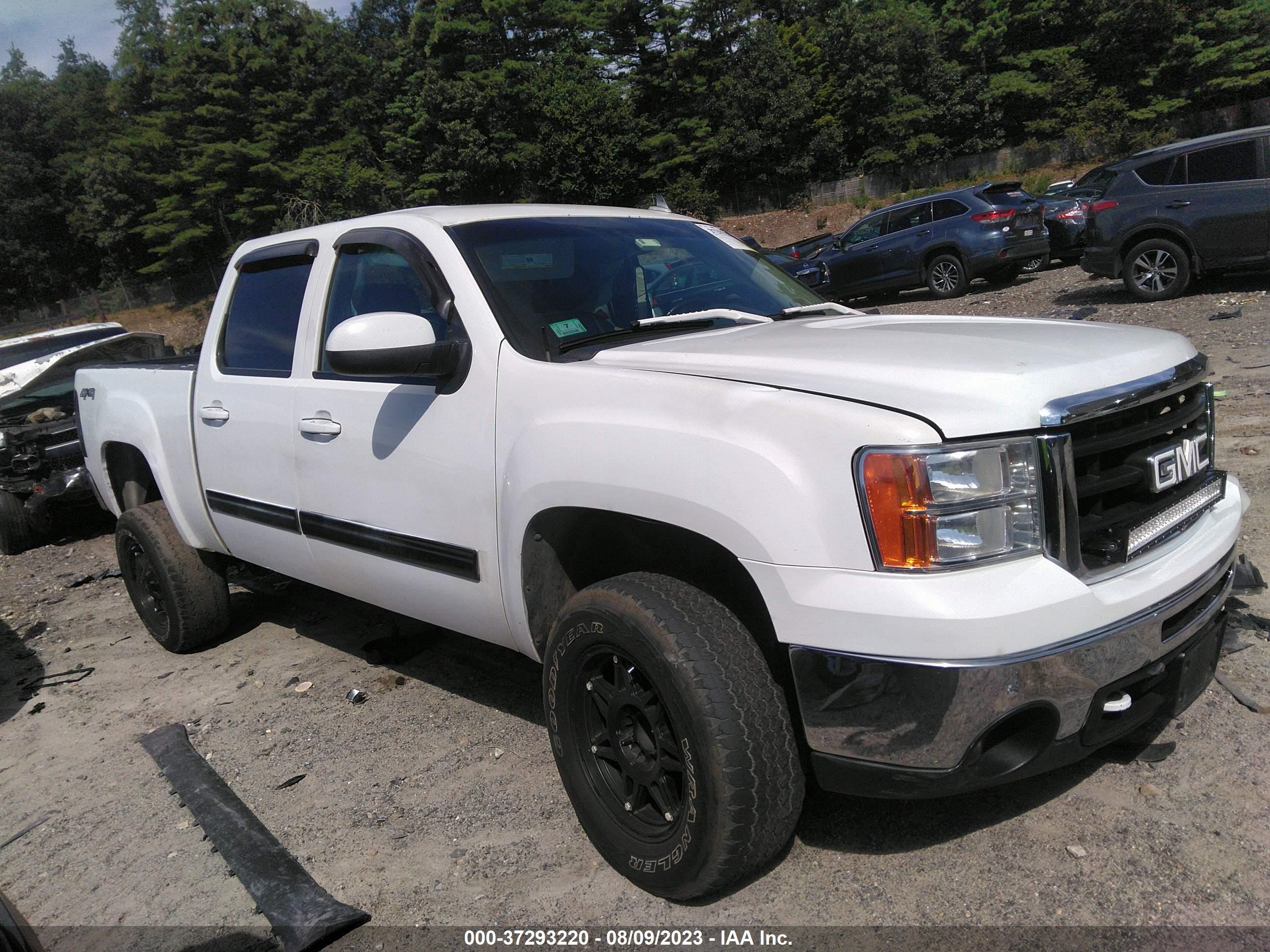 Photo 12 VIN: 3GTU2WE2XBG237943 - GMC SIERRA 