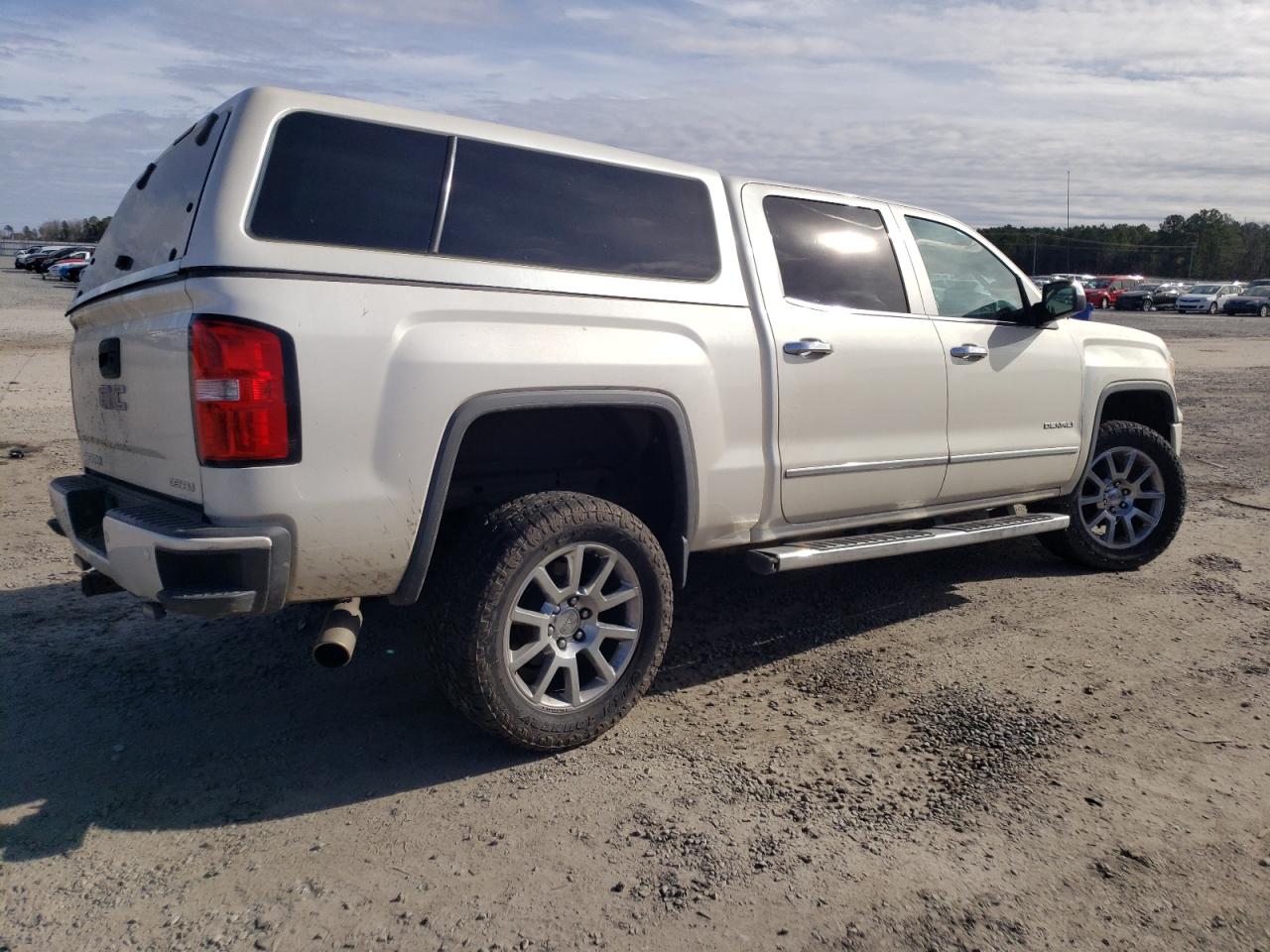 Photo 2 VIN: 3GTU2WEJ3EG533219 - GMC SIERRA 