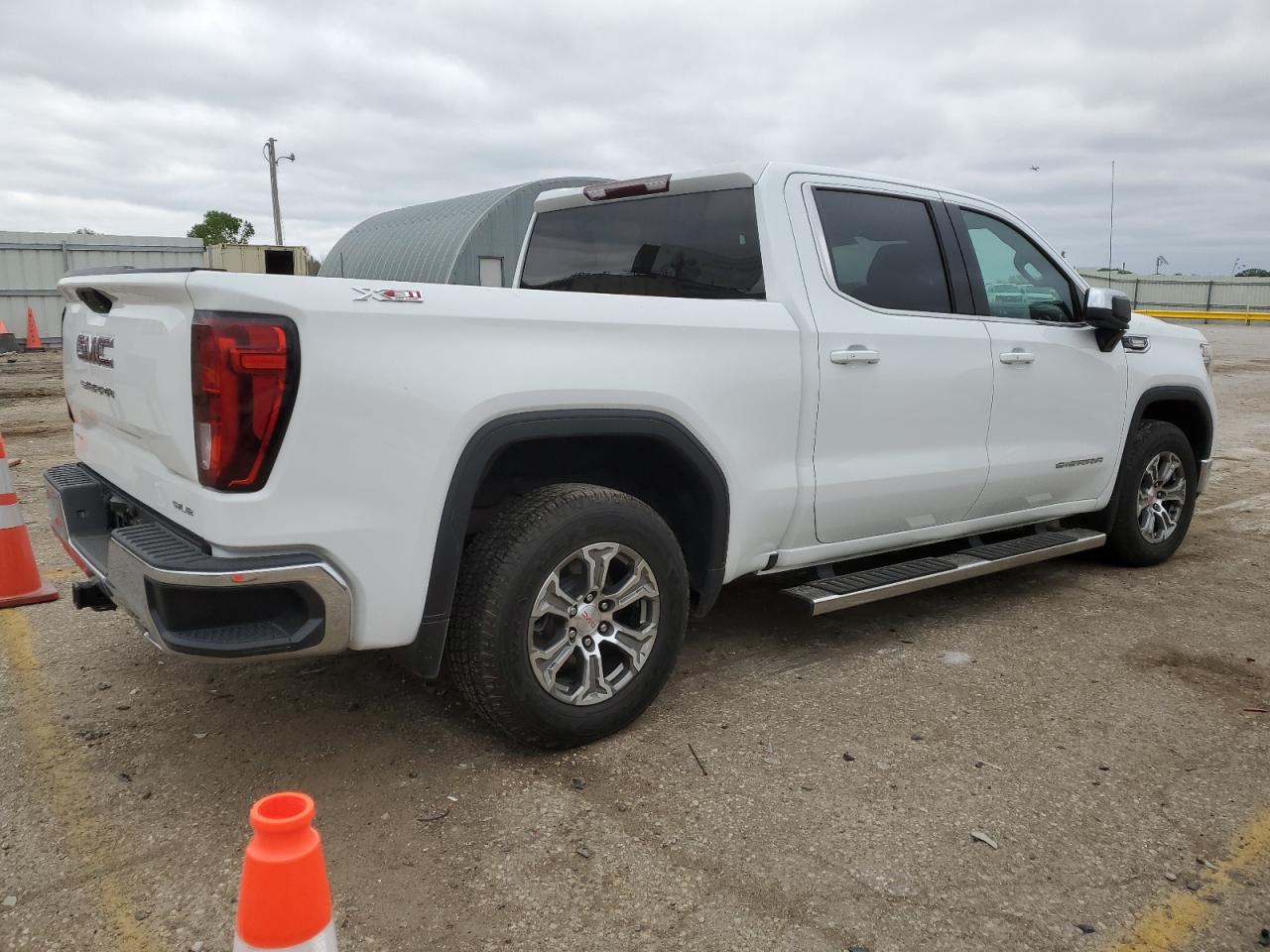 Photo 2 VIN: 3GTU9BET6LG413840 - GMC SIERRA 