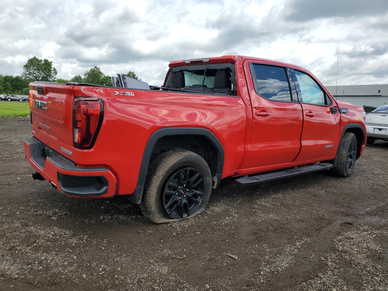 Photo 2 VIN: 3GTU9CED3NG150739 - GMC SIERRA 