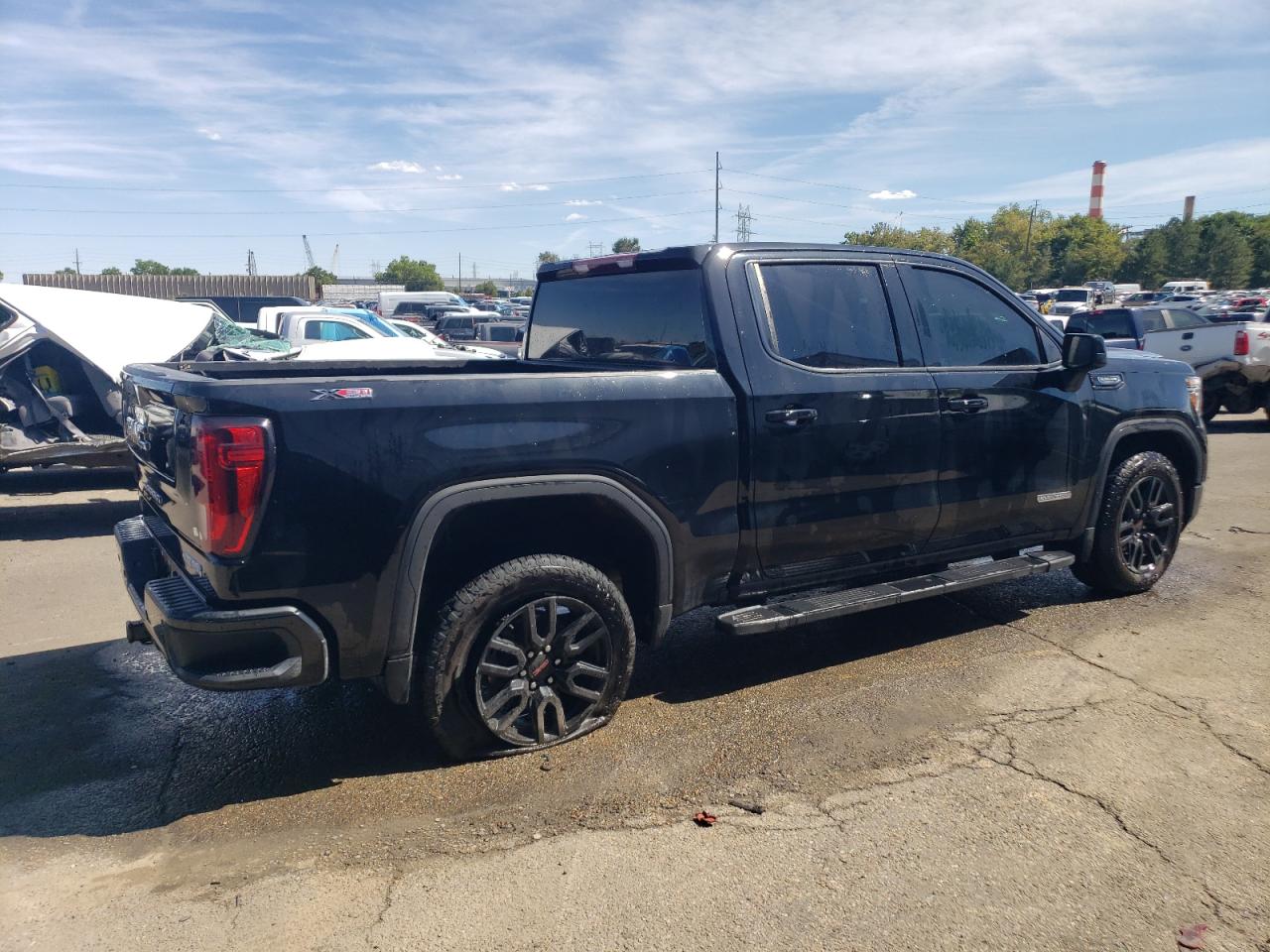 Photo 2 VIN: 3GTU9CEDXNG121660 - GMC SIERRA 