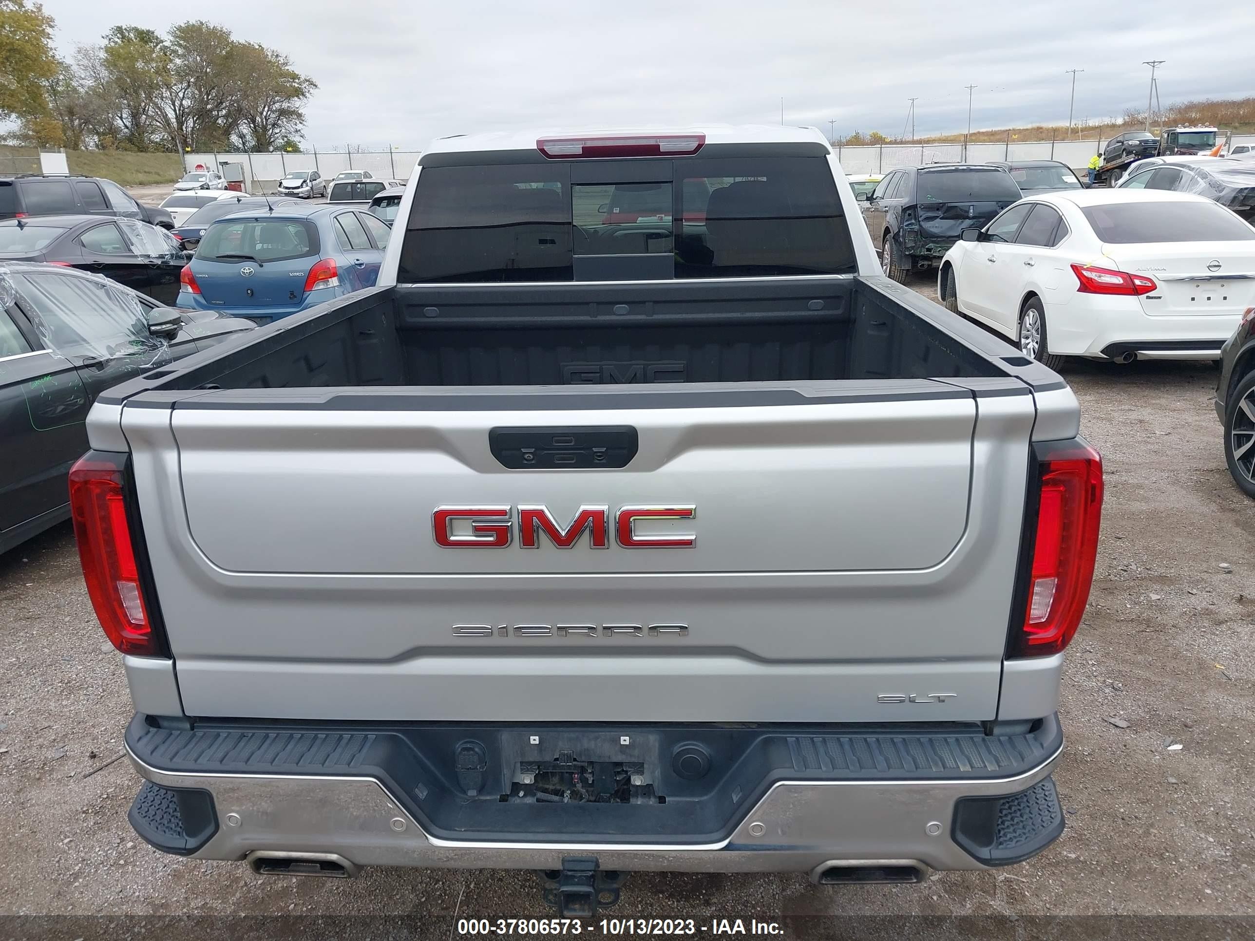 Photo 15 VIN: 3GTU9DED1KG199763 - GMC SIERRA 