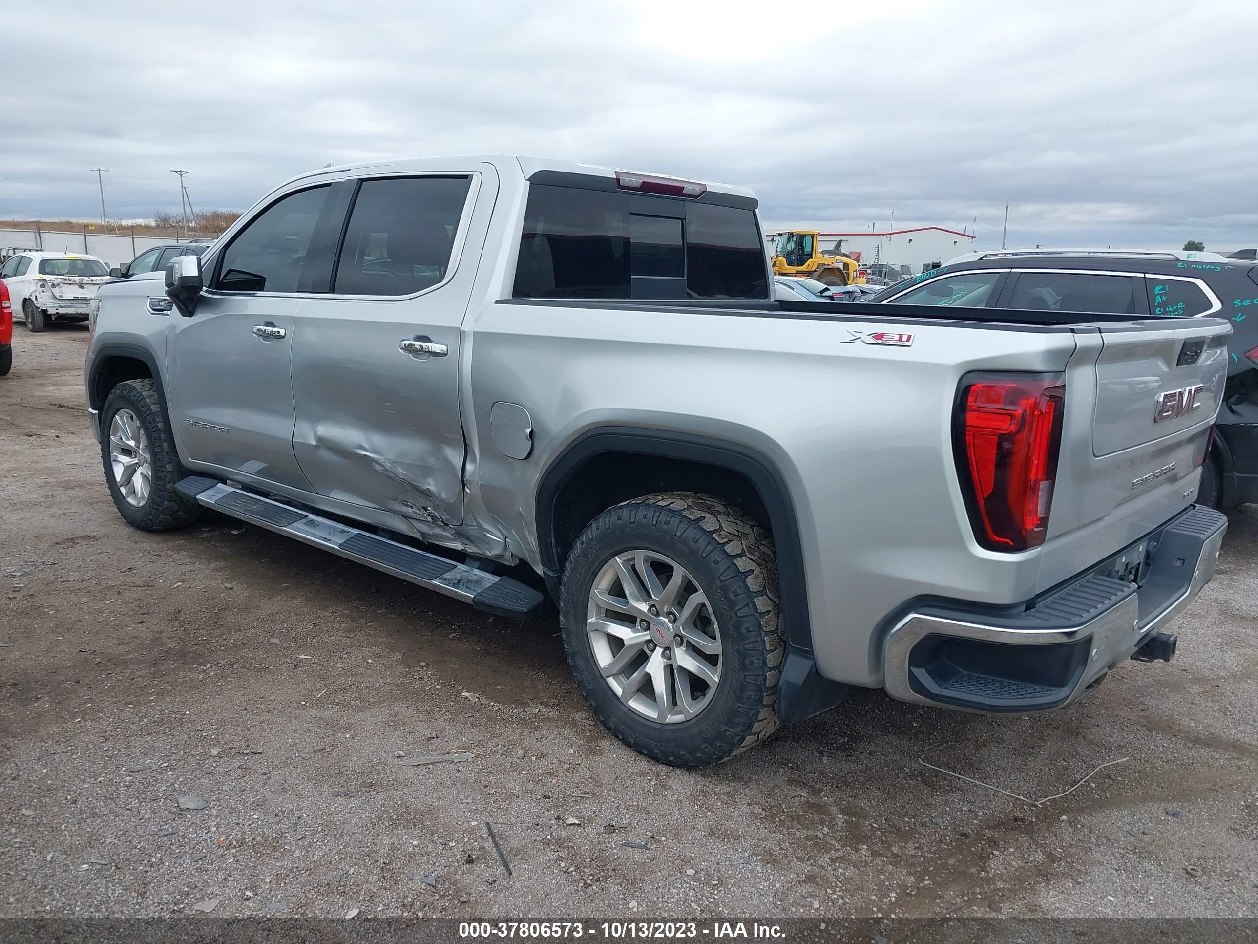 Photo 2 VIN: 3GTU9DED1KG199763 - GMC SIERRA 