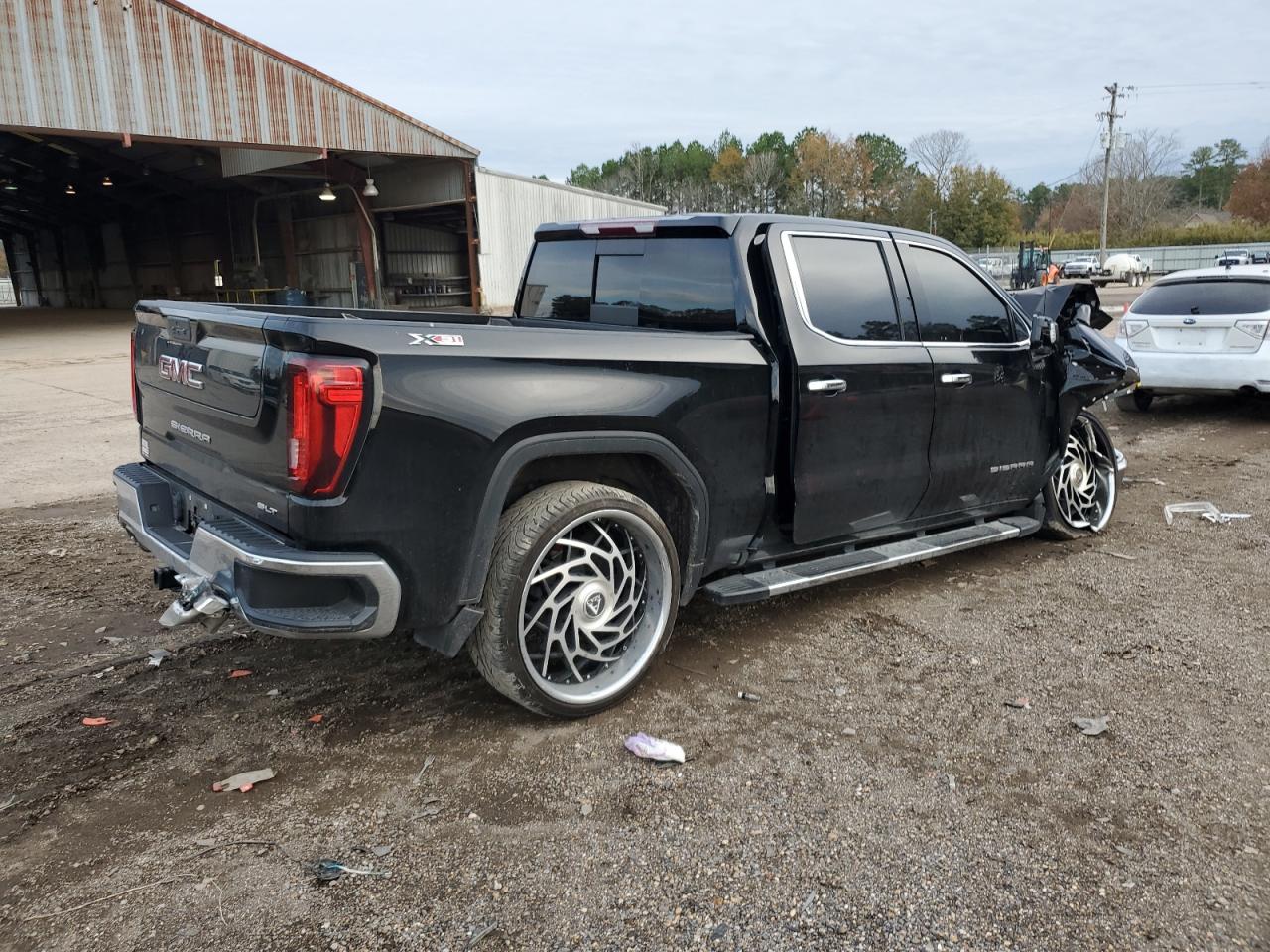 Photo 2 VIN: 3GTU9DED1NG126557 - GMC SIERRA 