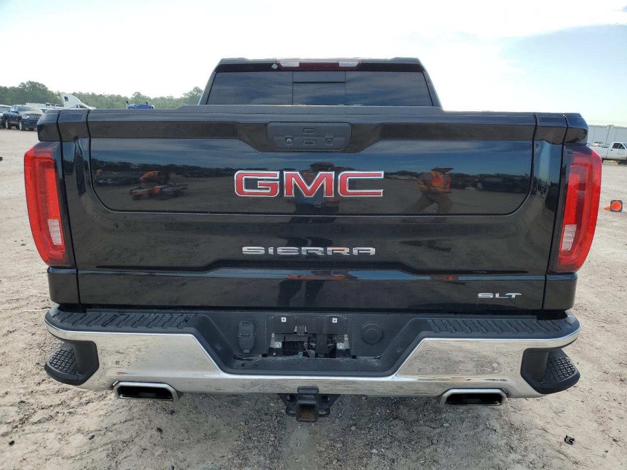 Photo 5 VIN: 3GTU9DED3MG103263 - GMC SIERRA 