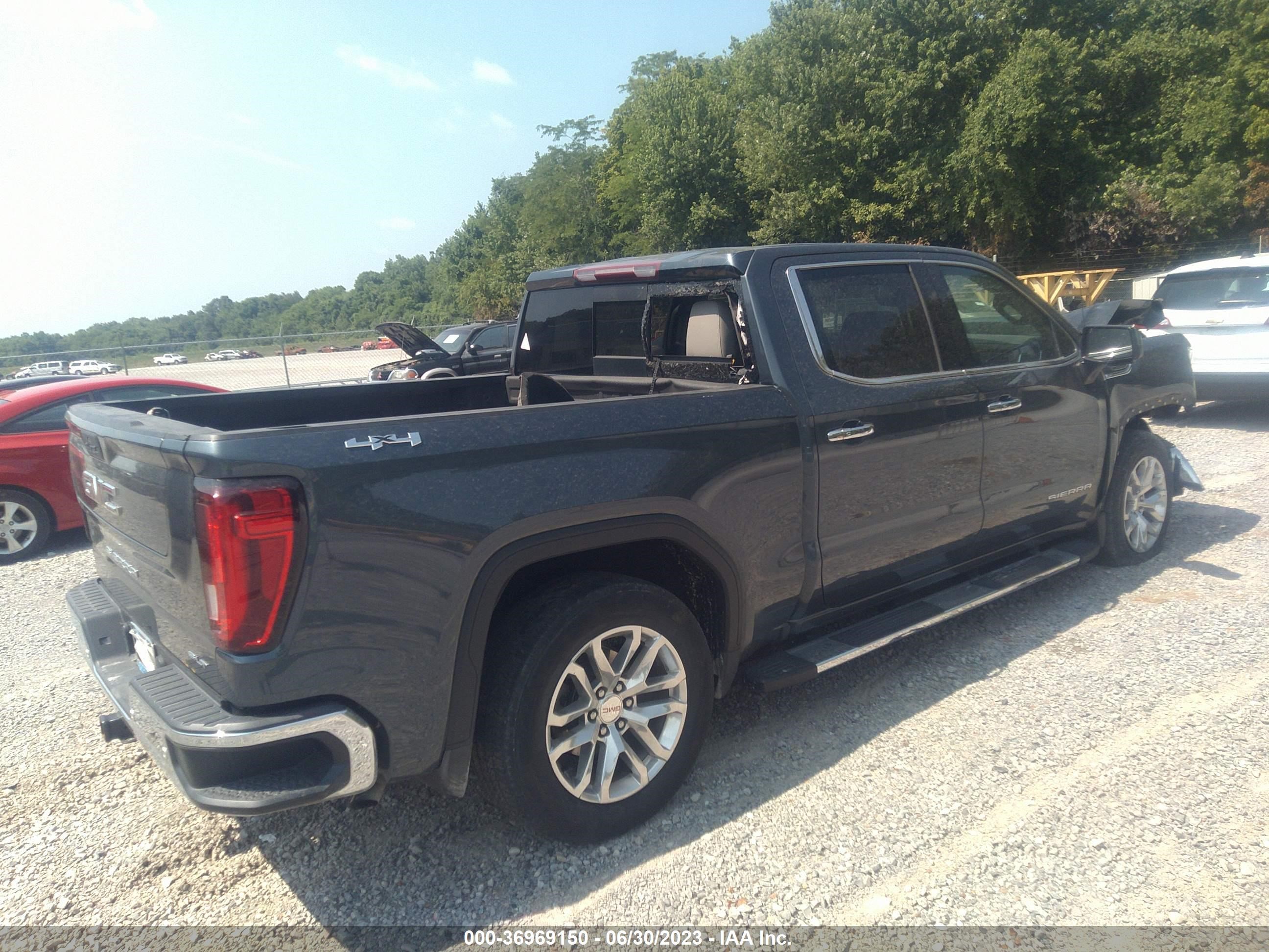 Photo 3 VIN: 3GTU9DED5KG145737 - GMC SIERRA 