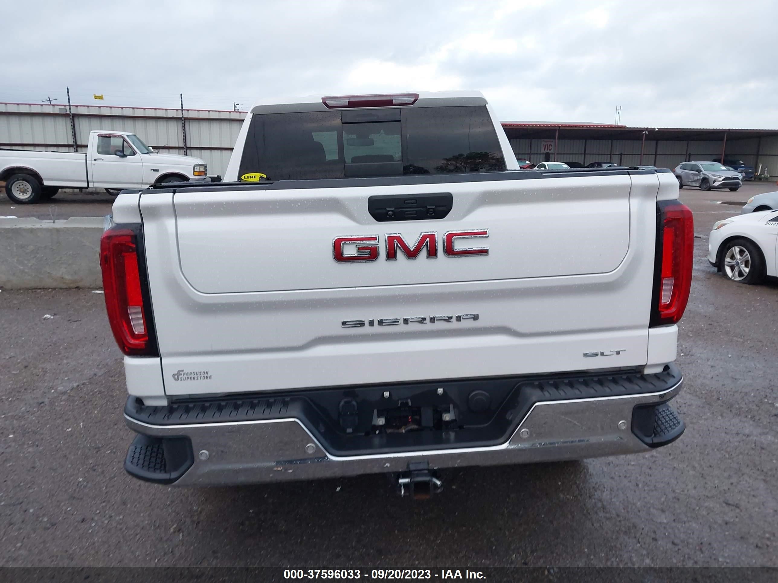 Photo 16 VIN: 3GTU9DED5KG224874 - GMC SIERRA 