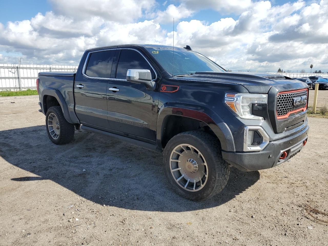 Photo 3 VIN: 3GTU9DEL4MG298524 - GMC SIERRA 