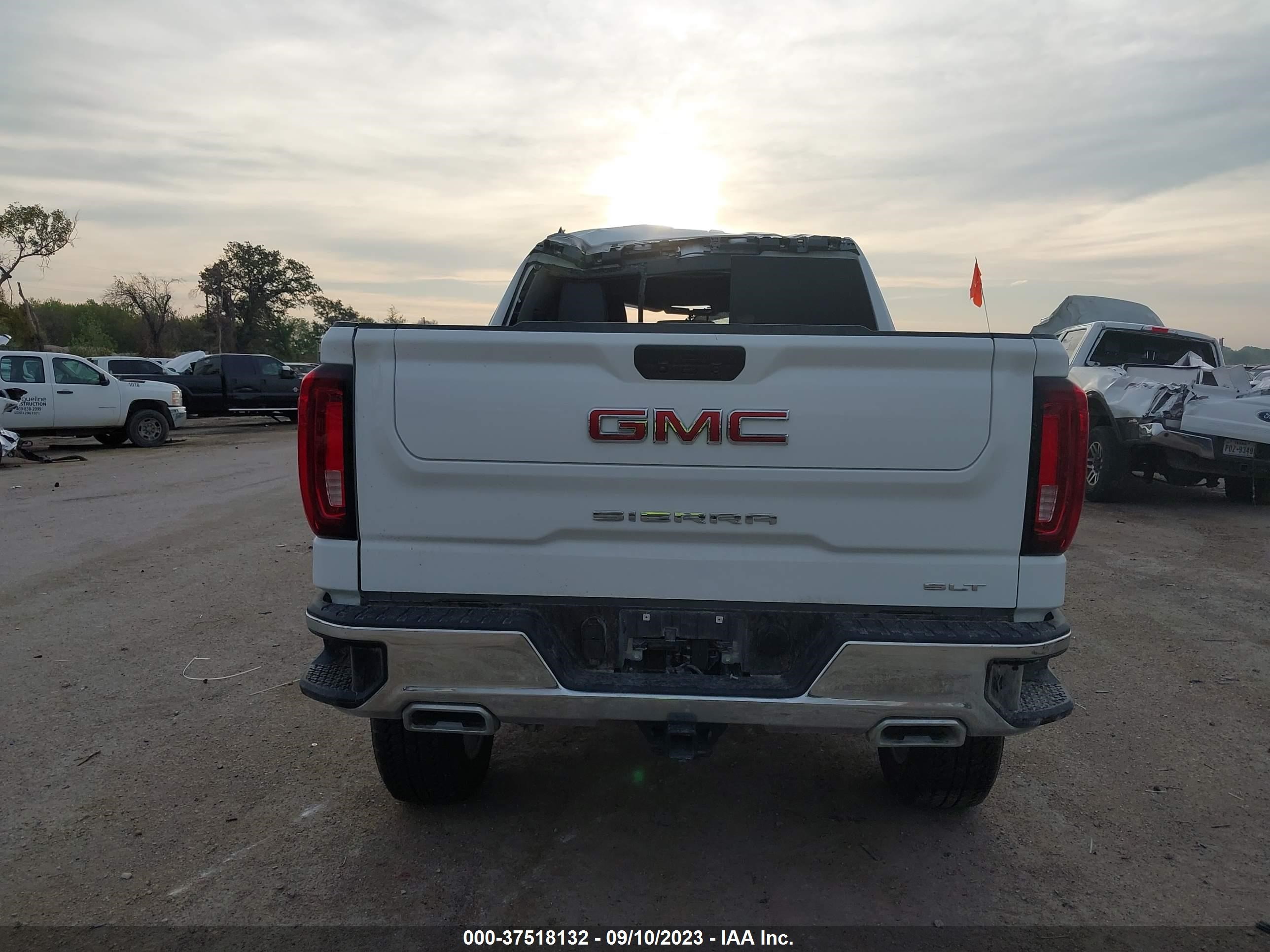 Photo 15 VIN: 3GTU9DET2NG192655 - GMC SIERRA 