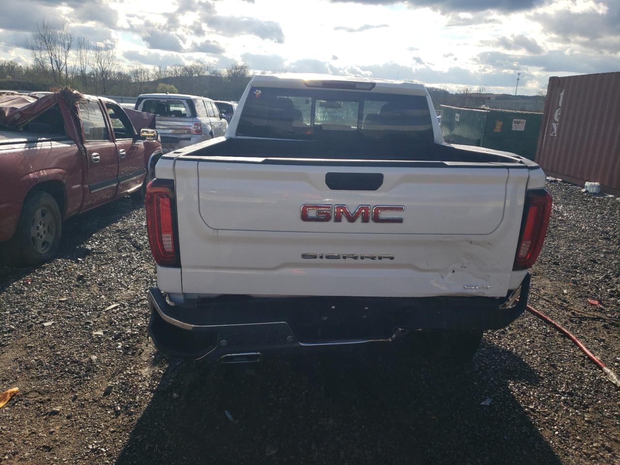 Photo 5 VIN: 3GTU9DET8NG181112 - GMC SIERRA 