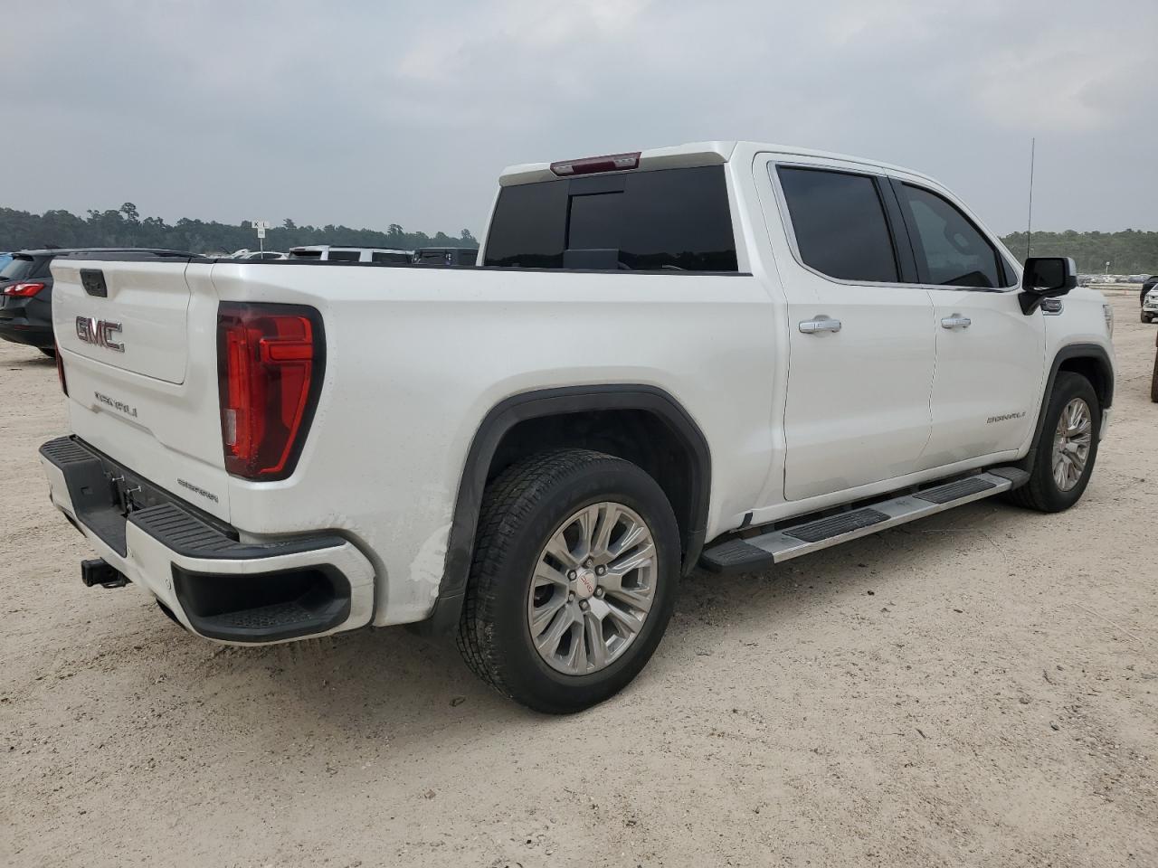 Photo 2 VIN: 3GTU9FELXMG419133 - GMC SIERRA 