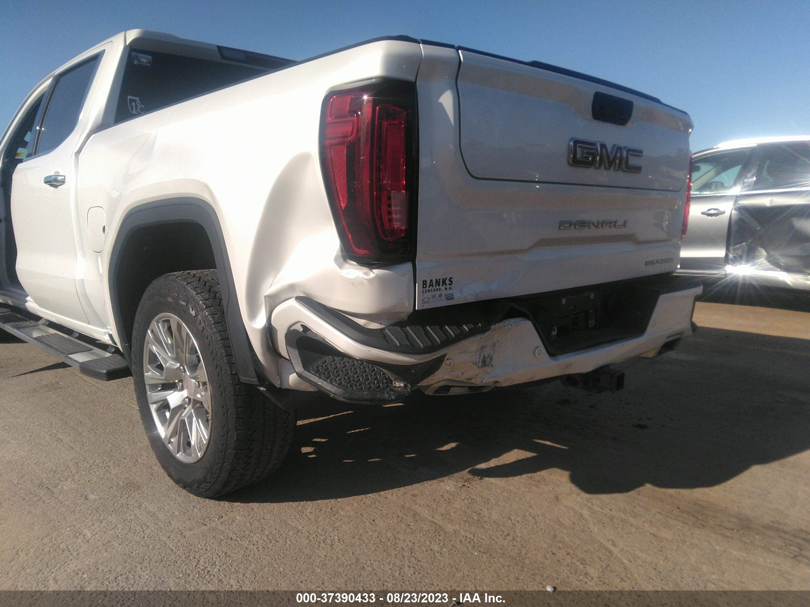 Photo 5 VIN: 3GTU9FET3MG326308 - GMC SIERRA 