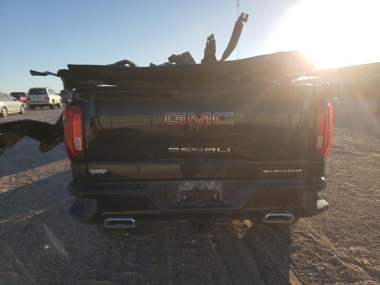 Photo 5 VIN: 3GTU9FET7MG340809 - GMC SIERRA 