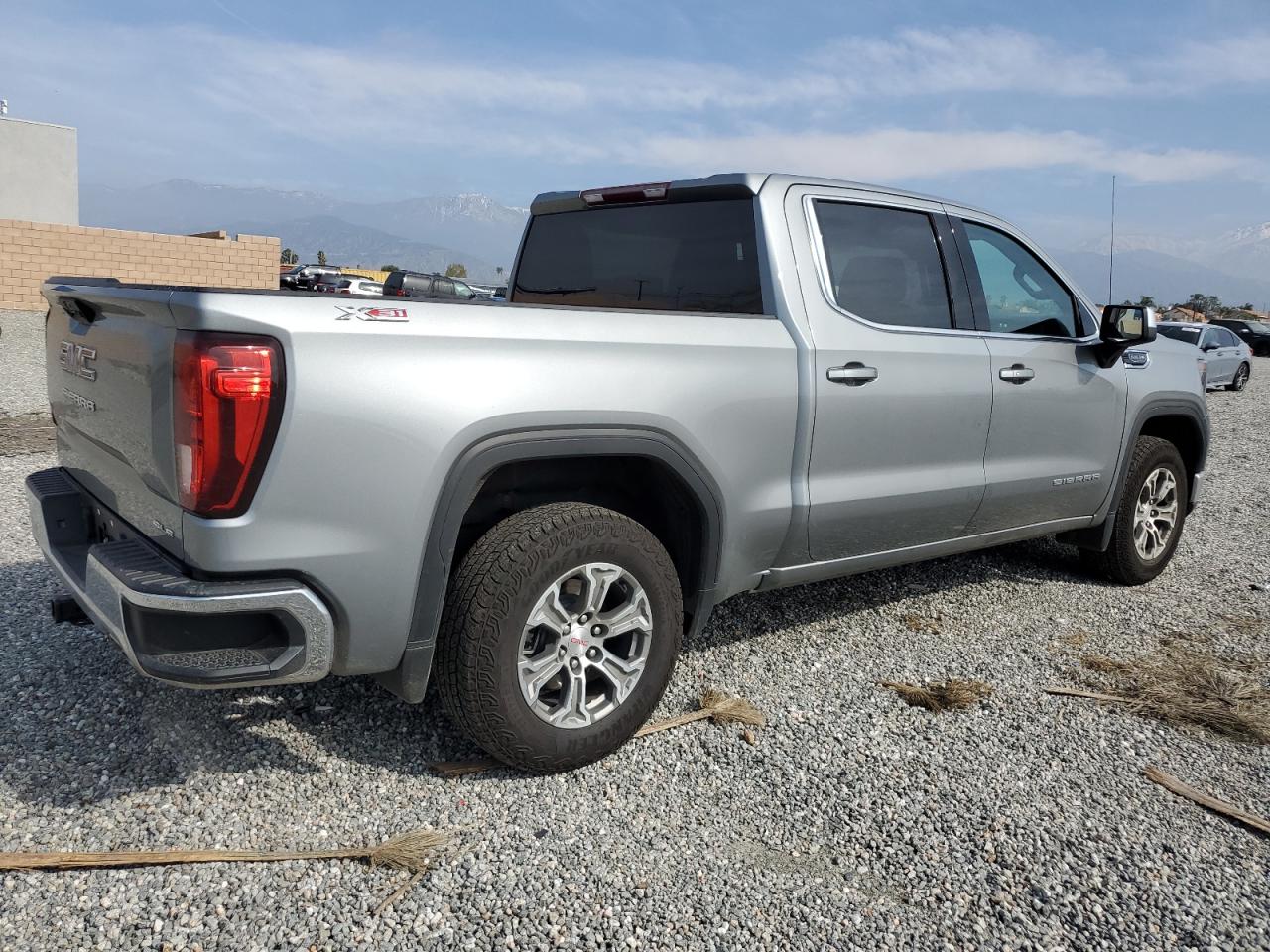 Photo 2 VIN: 3GTUUBED8PG226970 - GMC SIERRA 