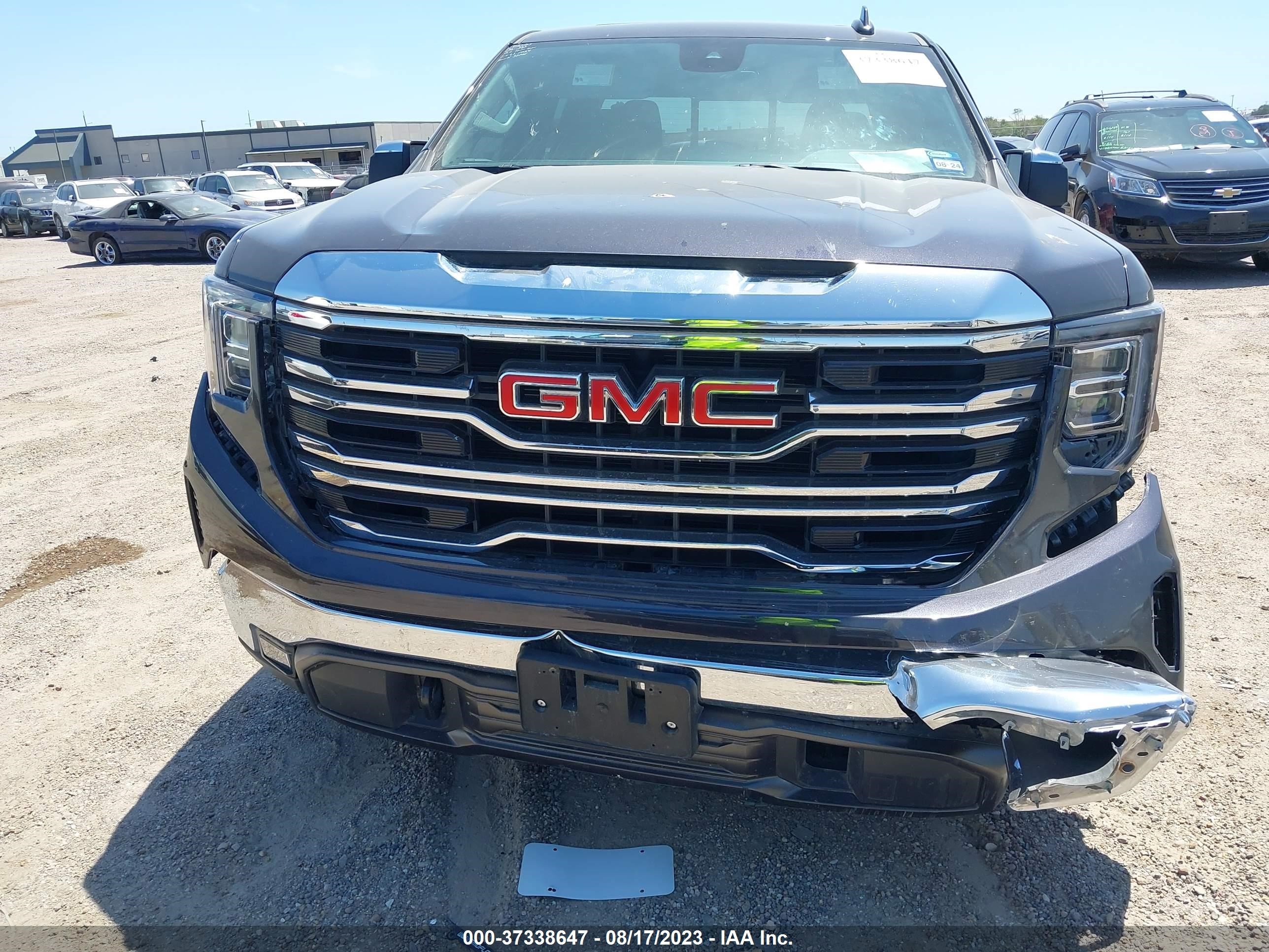 Photo 12 VIN: 3GTUUDED4NG659551 - GMC SIERRA 