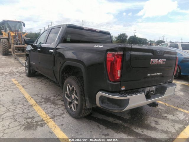 Photo 2 VIN: 3GTUUDED8NG658841 - GMC SIERRA 