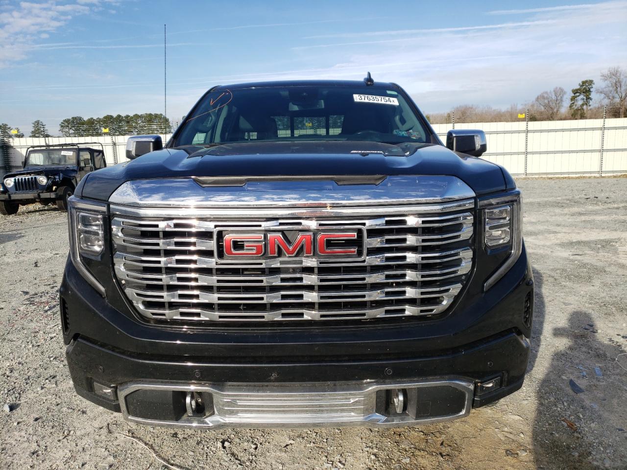 Photo 4 VIN: 3GTUUGED4NG632173 - GMC SIERRA 