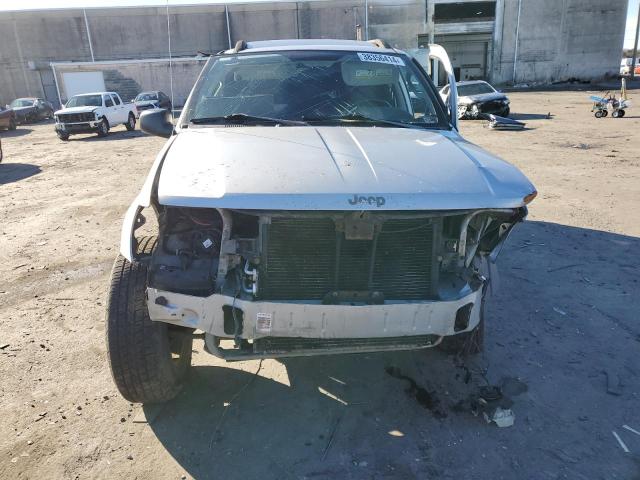 Photo 4 VIN: 3GYEK62N05G128120 - JEEP GRAND CHEROKEE 