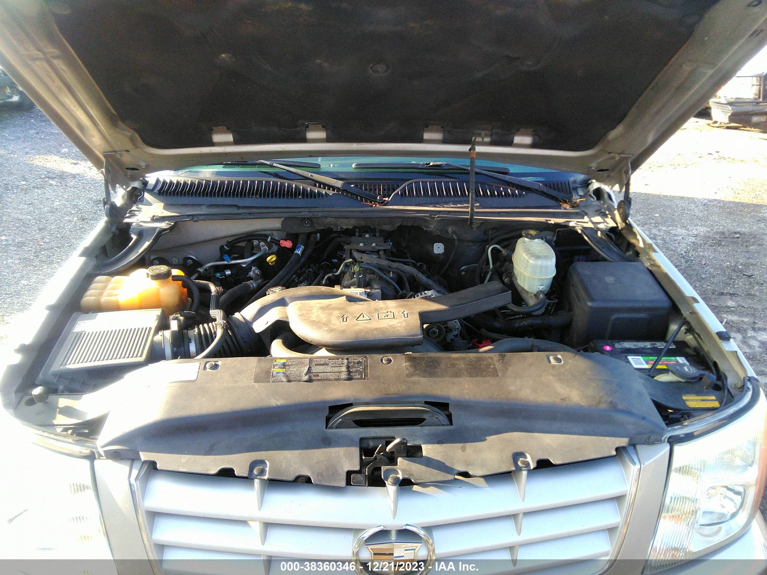 Photo 9 VIN: 3GYEK62N34G282514 - CADILLAC ESCALADE 